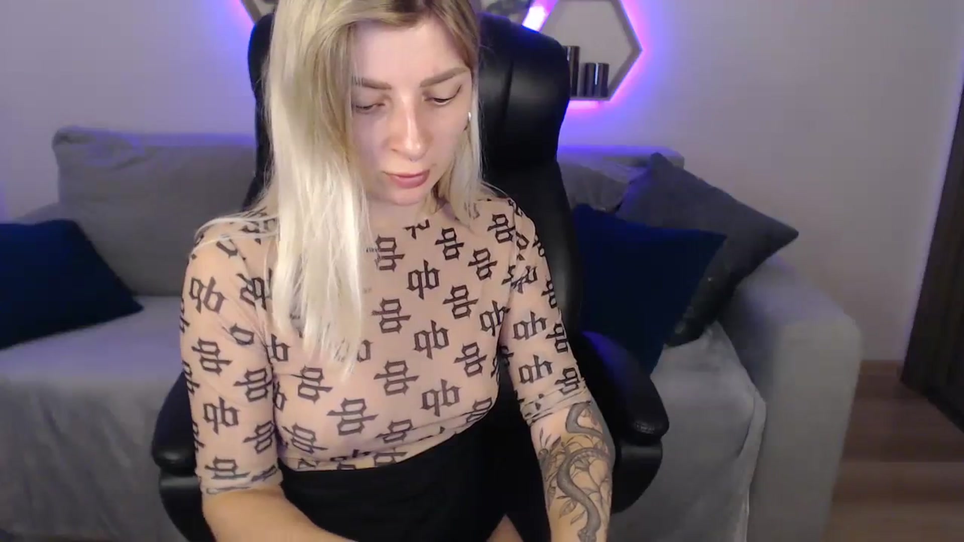 Gallery image thumbnail from NanaFox's myfreecams stream on, 07/30/2023, 09:43 image 5 of 20