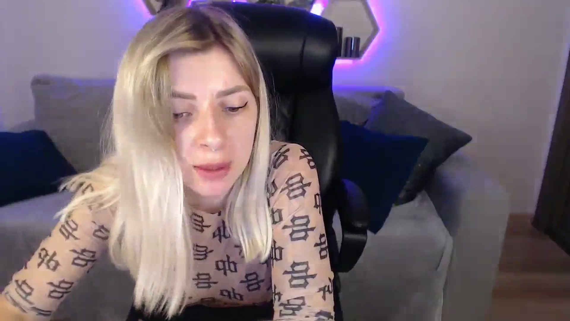 Gallery image thumbnail from NanaFox's myfreecams stream on, 07/30/2023, 09:43 image 7 of 20