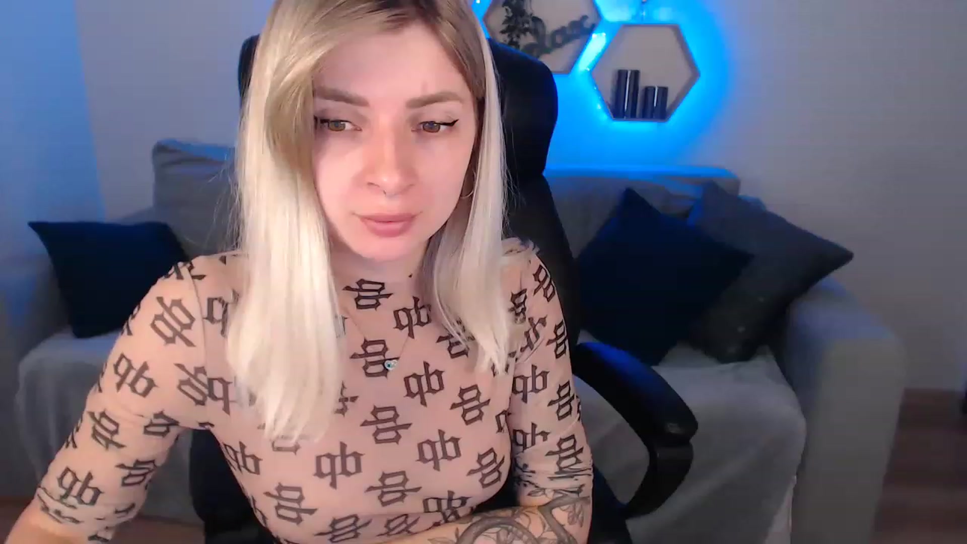 Gallery image thumbnail from NanaFox's myfreecams stream on, 07/30/2023, 12:52 image 8 of 20