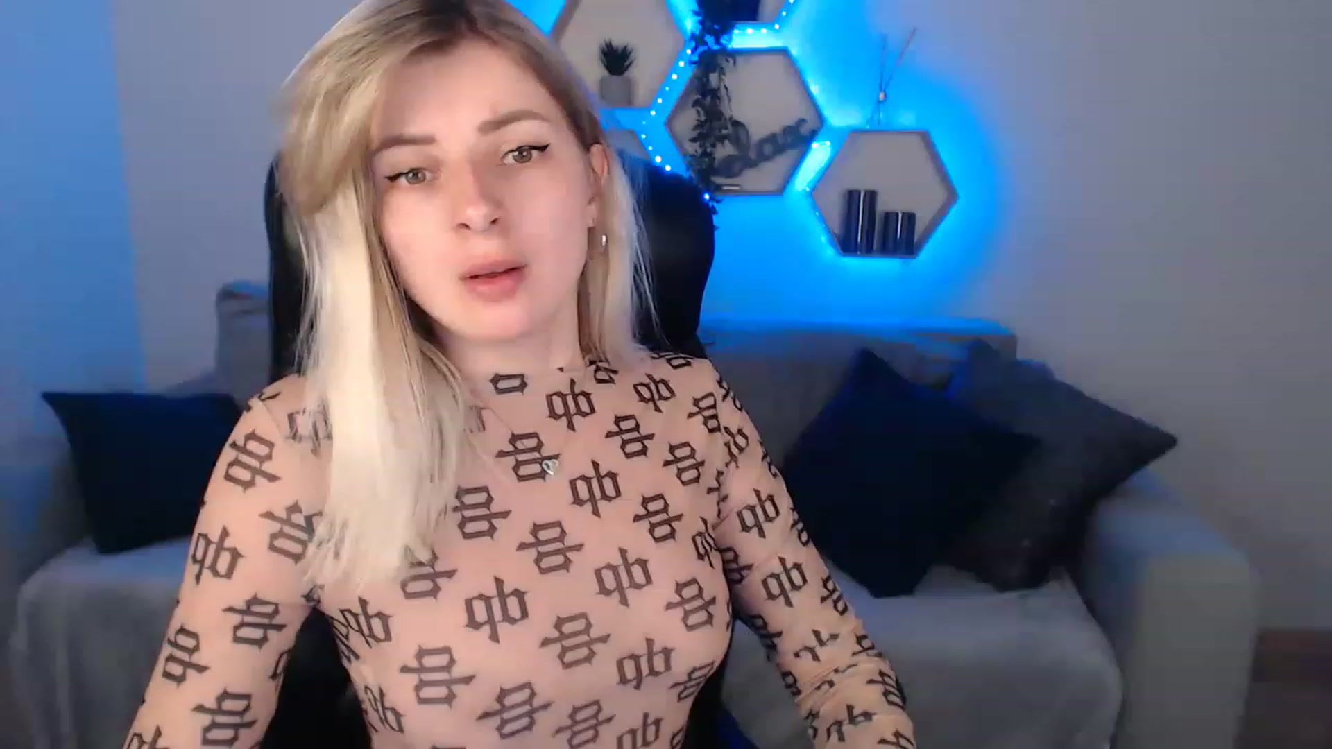 Gallery image thumbnail from NanaFox's myfreecams stream on, 07/30/2023, 12:52 image 14 of 20