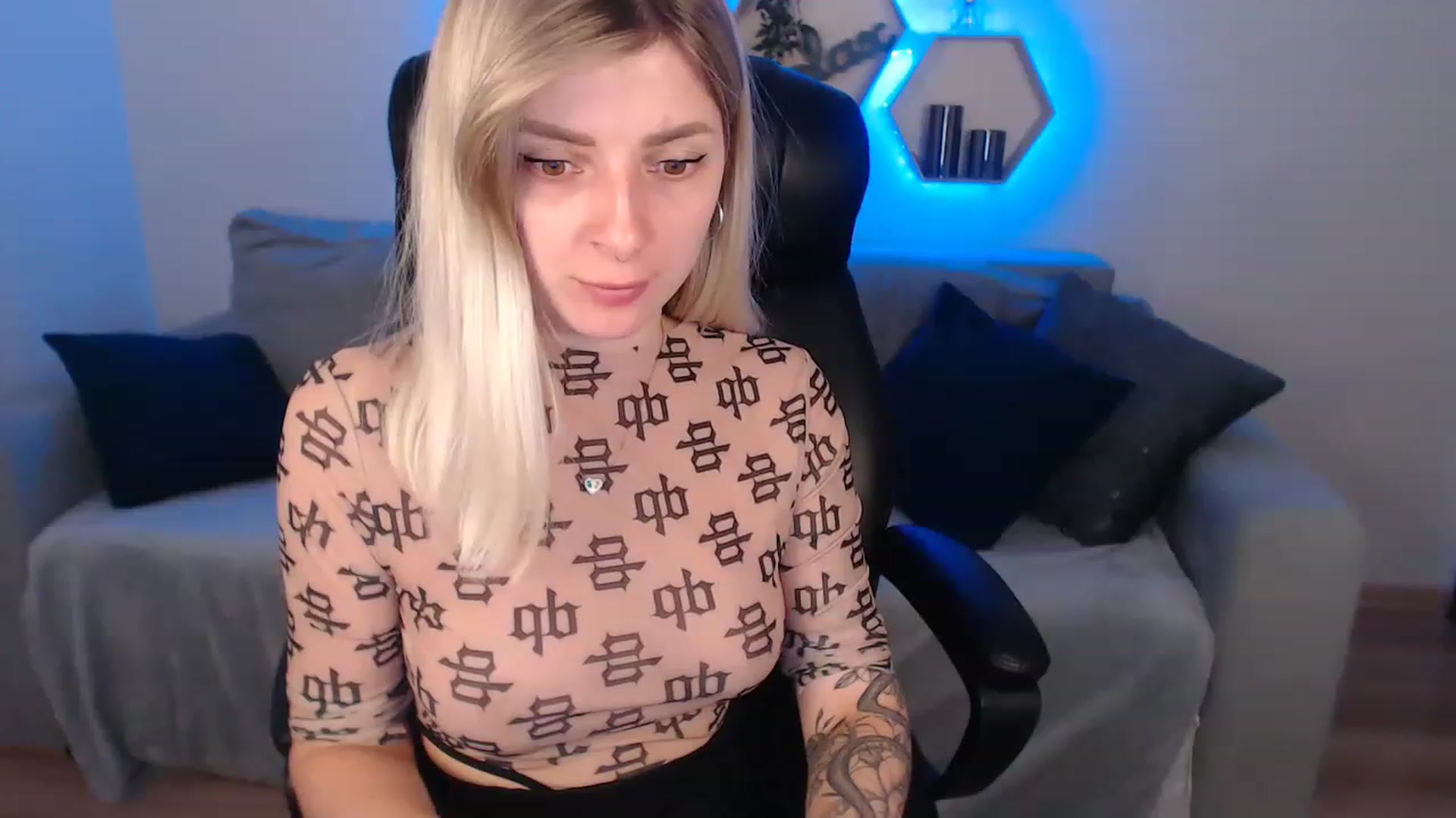 Gallery image thumbnail from NanaFox's myfreecams stream on, 07/30/2023, 12:52 image 2 of 20