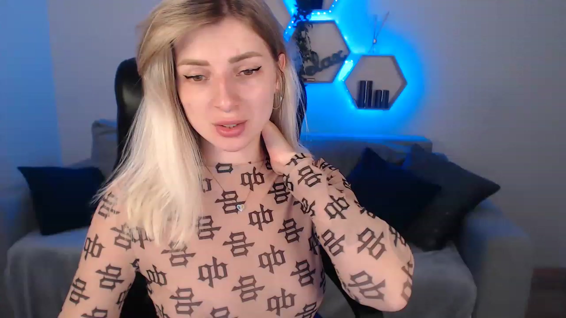 Gallery image thumbnail from NanaFox's myfreecams stream on, 07/30/2023, 12:52 image 13 of 20
