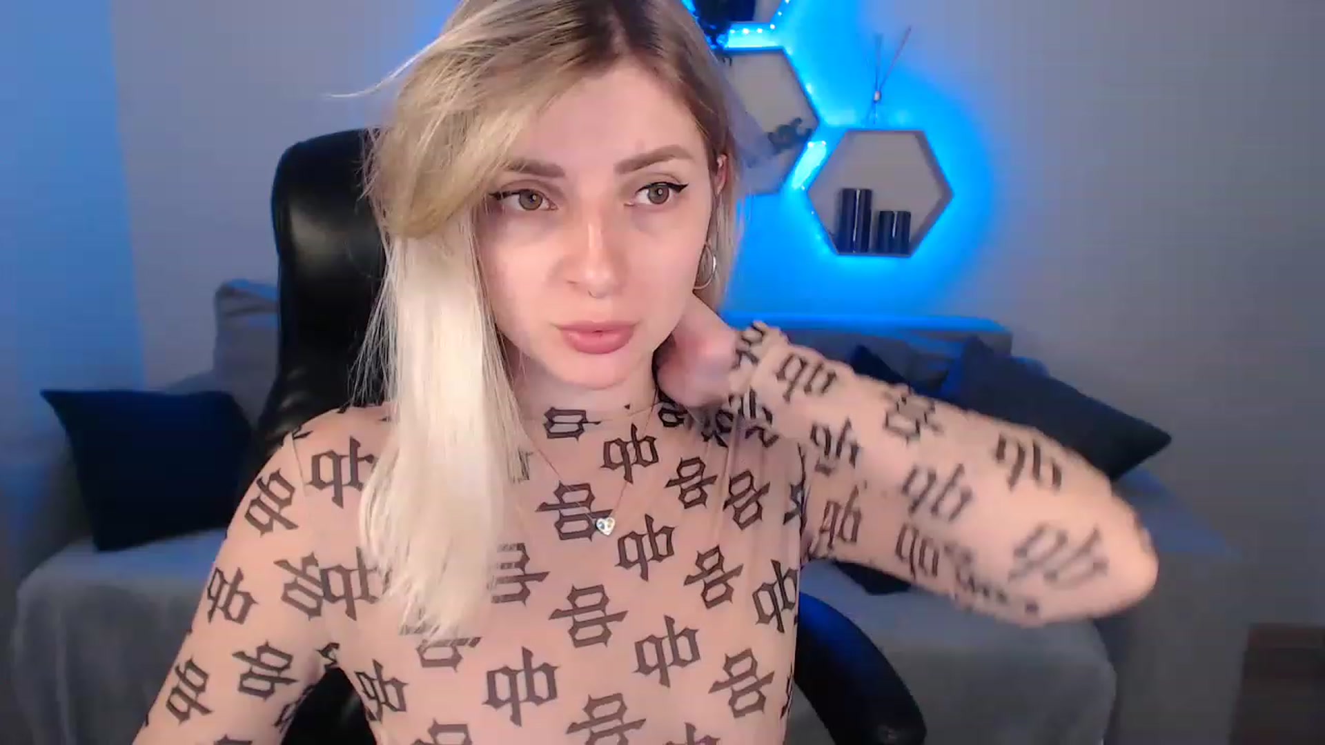 Gallery image thumbnail from NanaFox's myfreecams stream on, 07/30/2023, 12:52 image 15 of 20