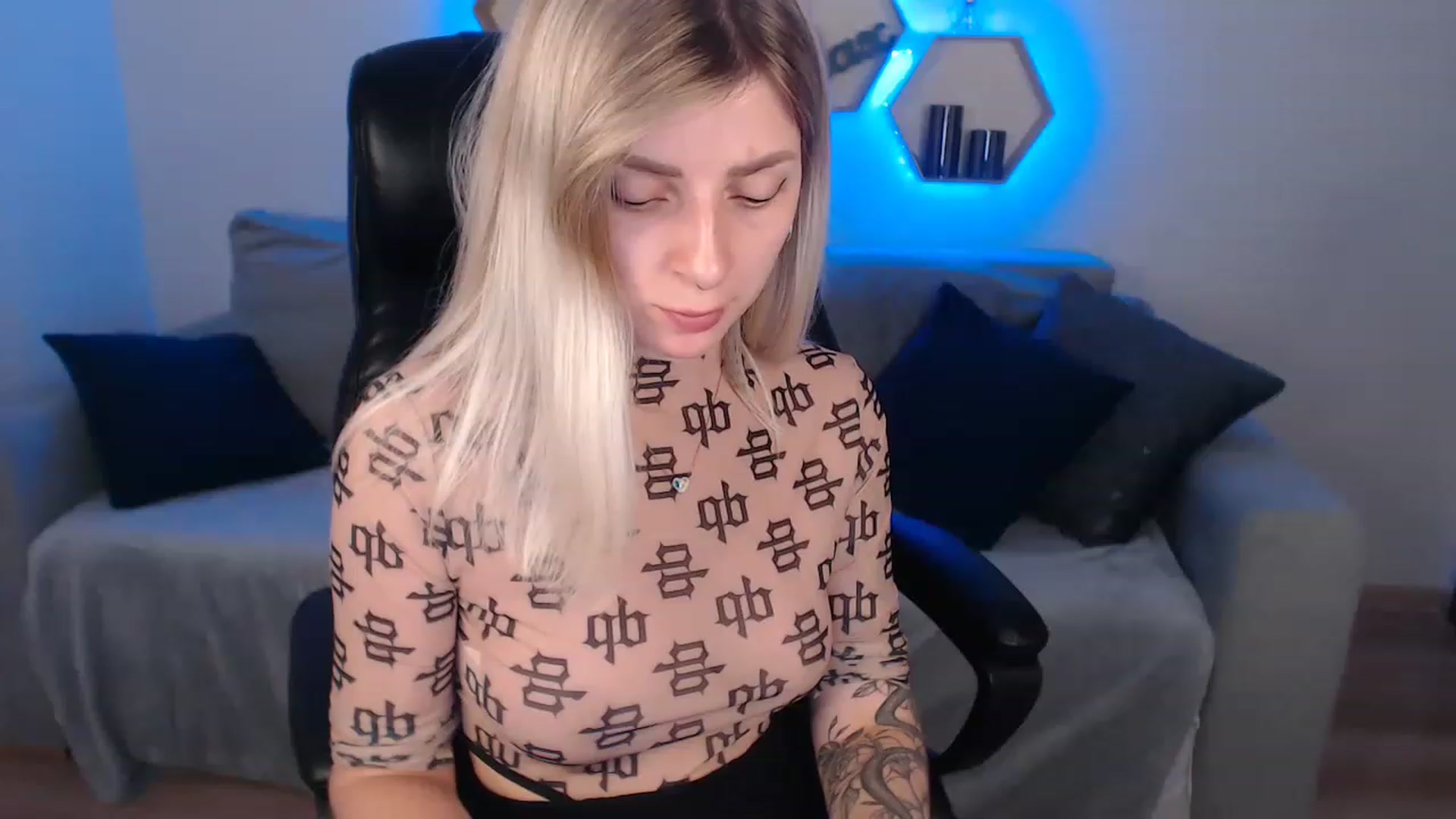 Gallery image thumbnail from NanaFox's myfreecams stream on, 07/30/2023, 12:52 image 9 of 20