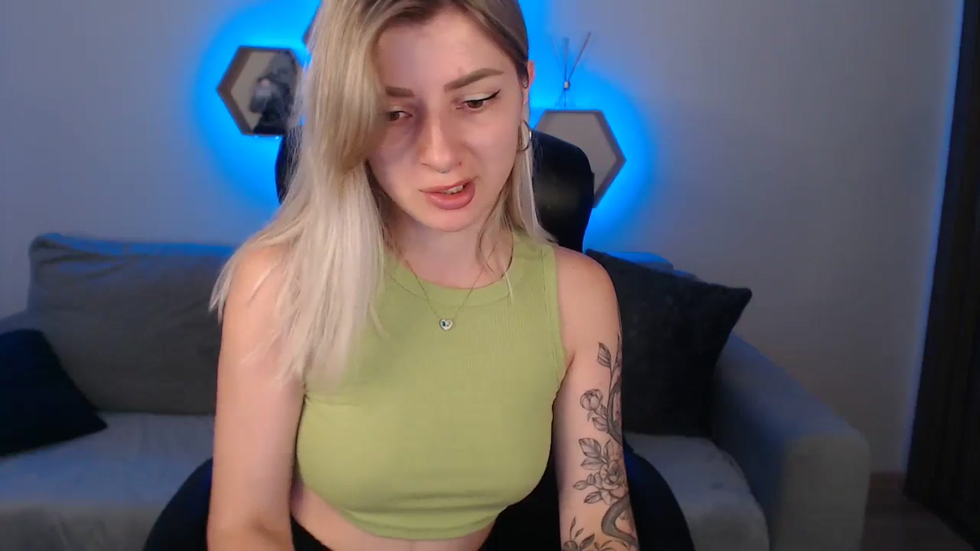 Gallery image thumbnail from NanaFox's myfreecams stream on, 07/31/2023, 10:01 image 16 of 20