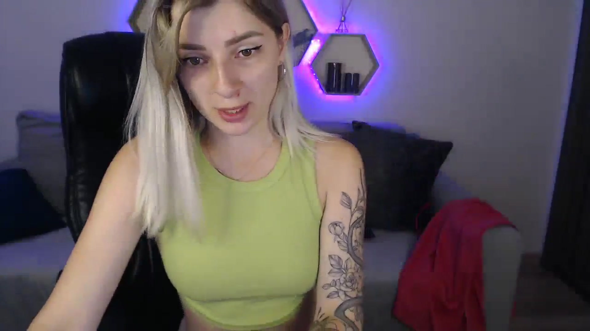 Gallery image thumbnail from NanaFox's myfreecams stream on, 07/31/2023, 12:11 image 17 of 20