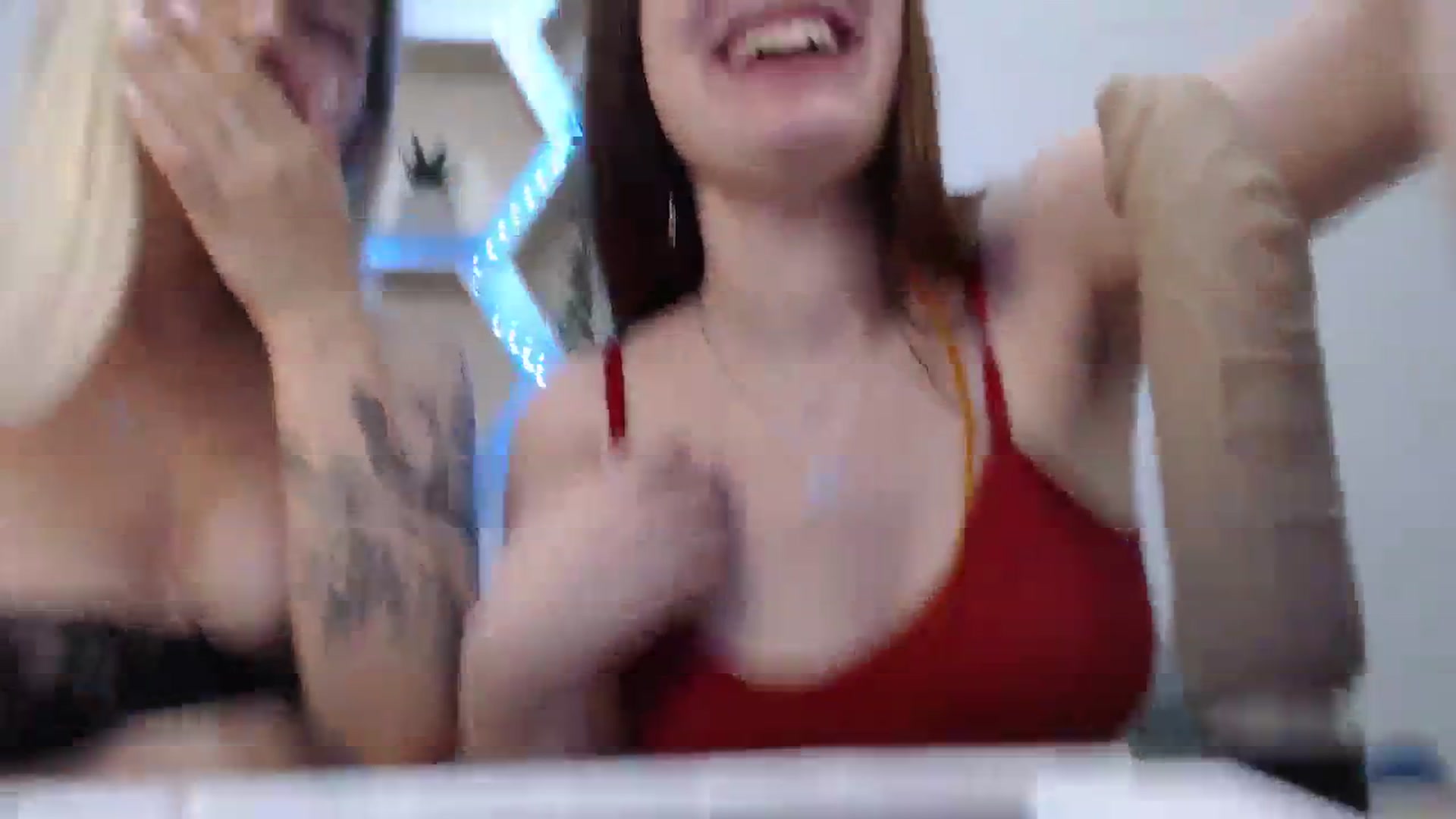 Gallery image thumbnail from NanaFox's myfreecams stream on, 08/18/2023, 10:19 image 6 of 20
