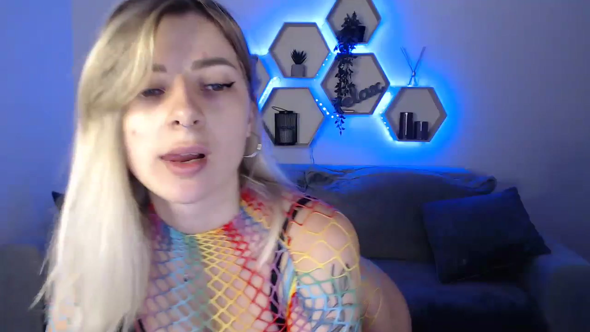 Gallery image thumbnail from NanaFox's myfreecams stream on, 08/27/2023, 08:49 image 6 of 20