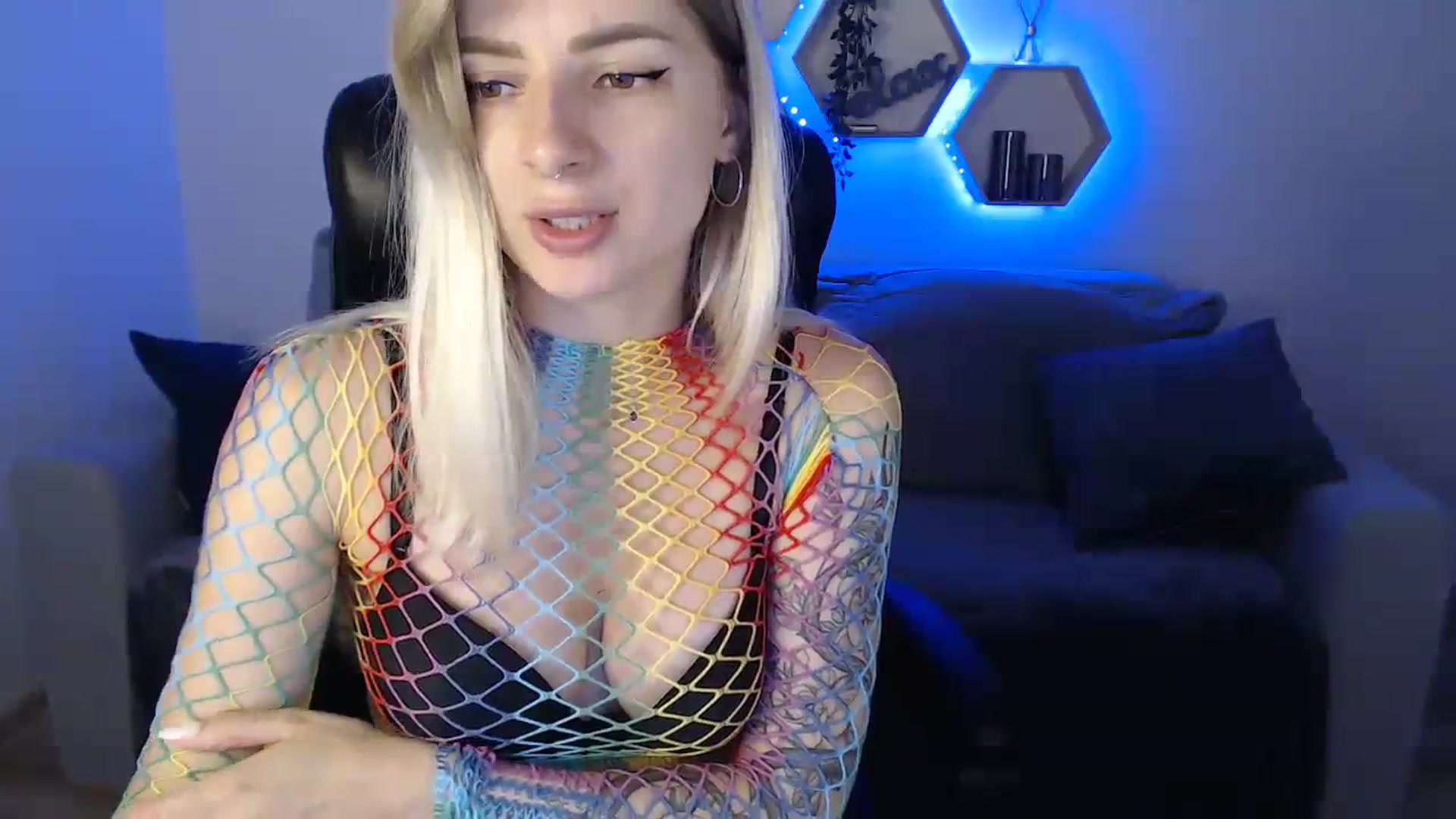 Gallery image thumbnail from NanaFox's myfreecams stream on, 08/27/2023, 08:49 image 15 of 20