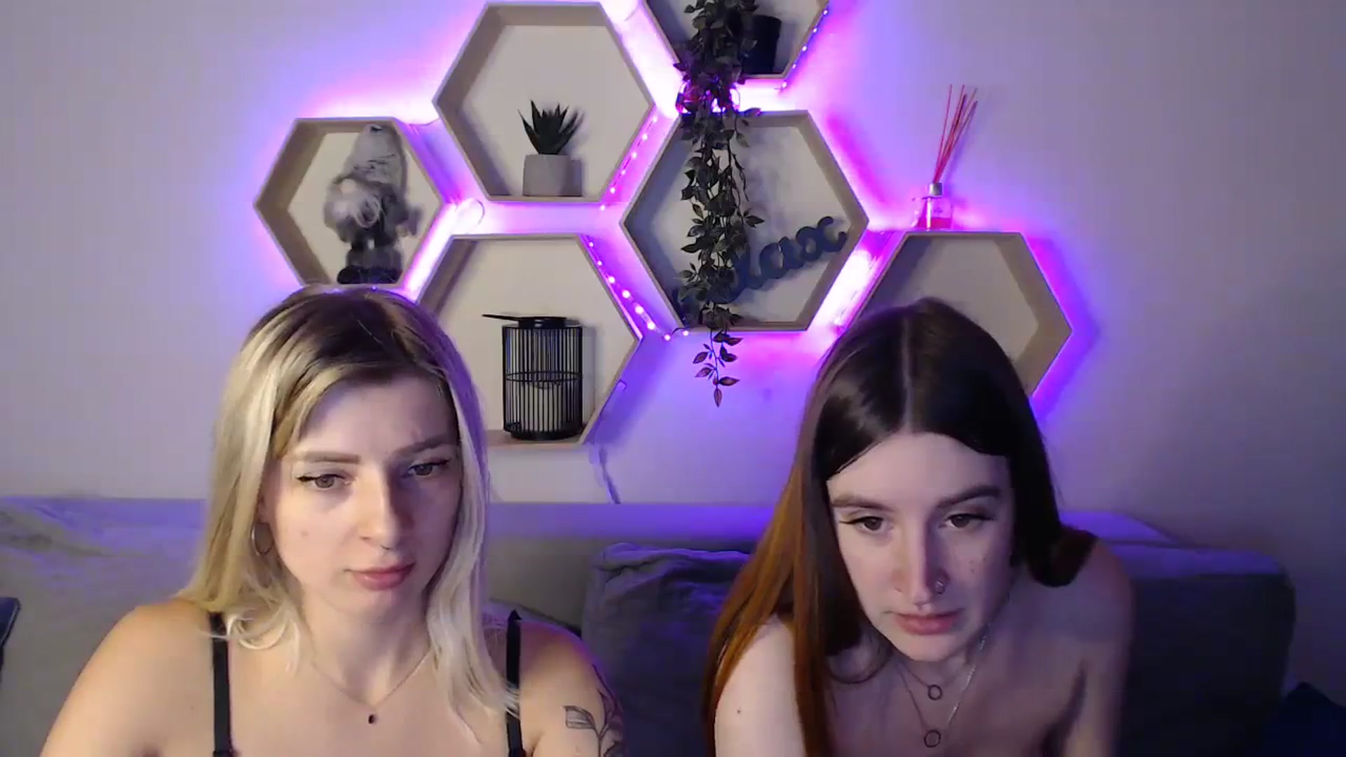 Gallery image thumbnail from NanaFox's myfreecams stream on, 09/10/2023, 13:36 image 10 of 20