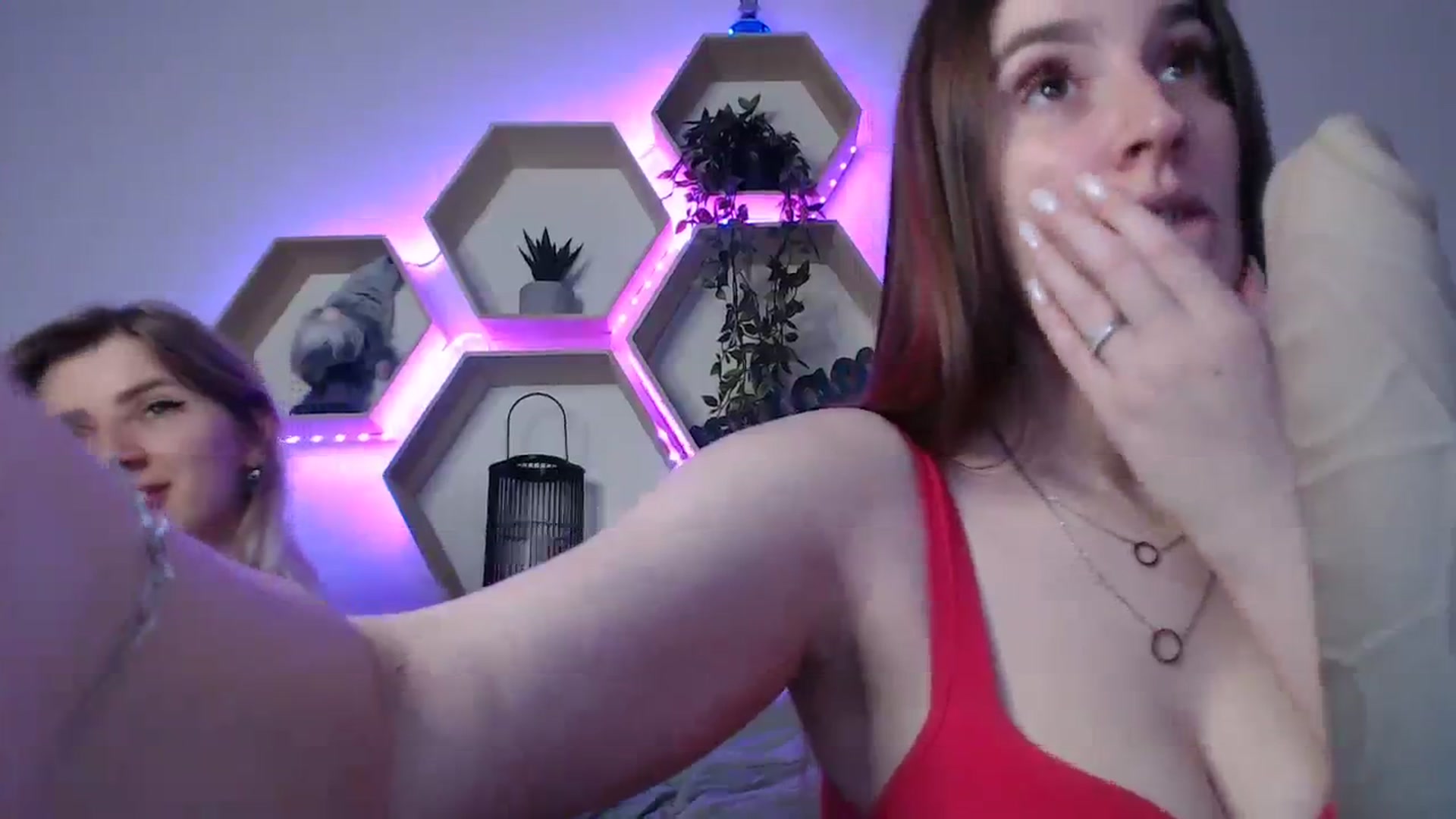 Gallery image thumbnail from NanaFox's myfreecams stream on, 10/20/2023, 12:47 image 11 of 20