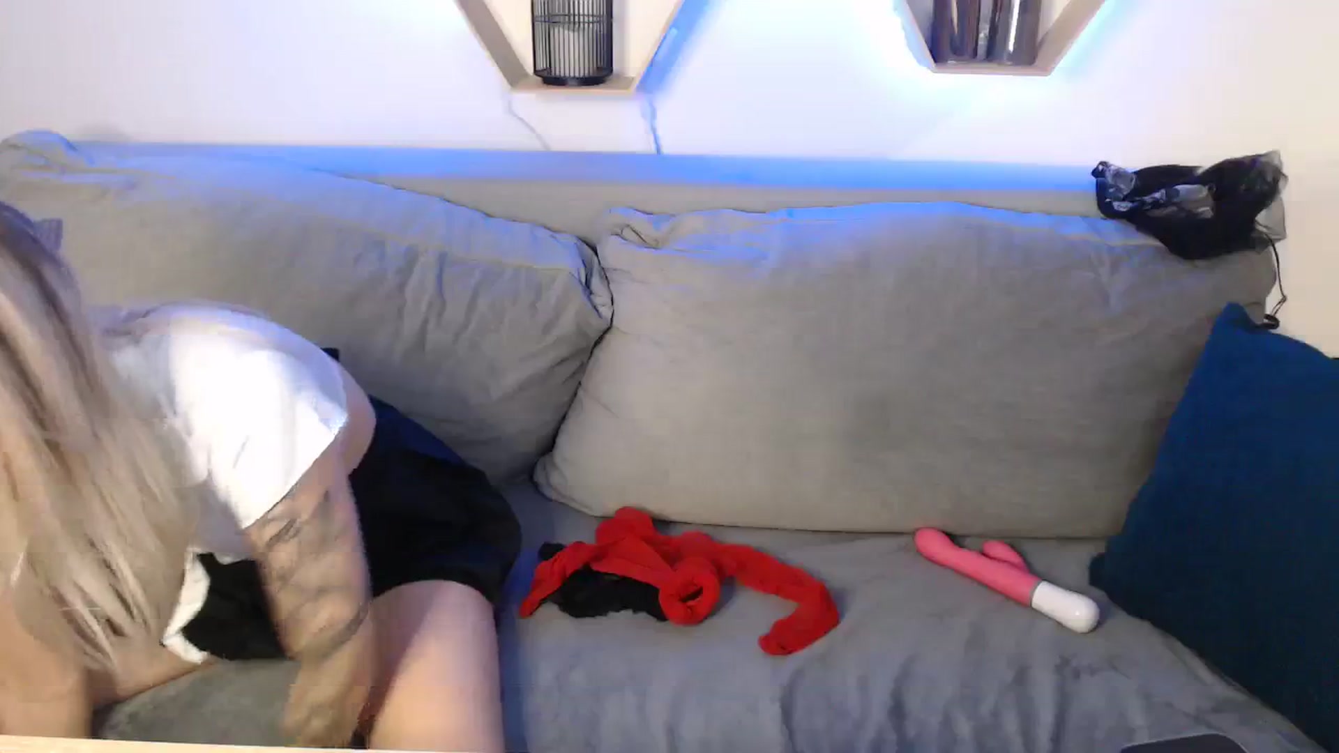 Gallery image thumbnail from NanaFox's myfreecams stream on, 10/24/2023, 11:53 image 20 of 20