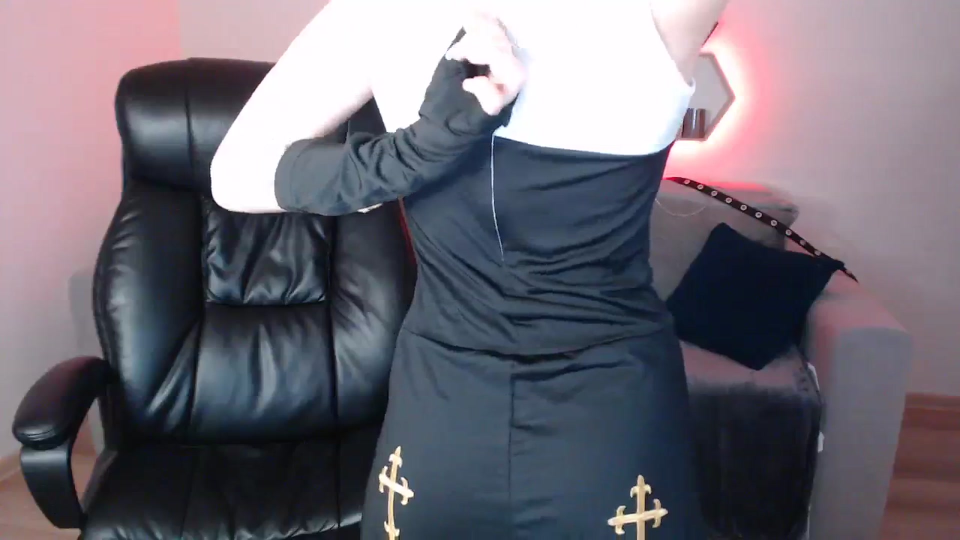Gallery image thumbnail from NanaFox's myfreecams stream on, 10/31/2023, 10:27 image 18 of 20