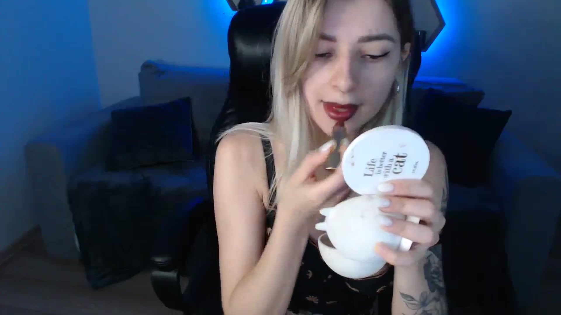 Gallery image thumbnail from NanaFox's myfreecams stream on, 11/06/2023, 10:50 image 7 of 20