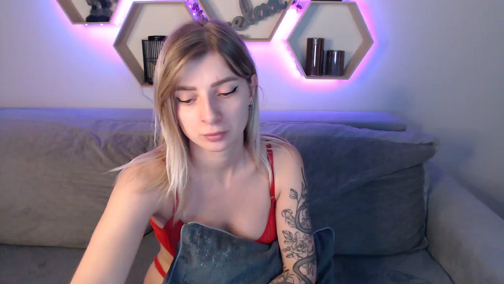 Gallery image thumbnail from NanaFox's myfreecams stream on, 11/29/2023, 13:12 image 19 of 20