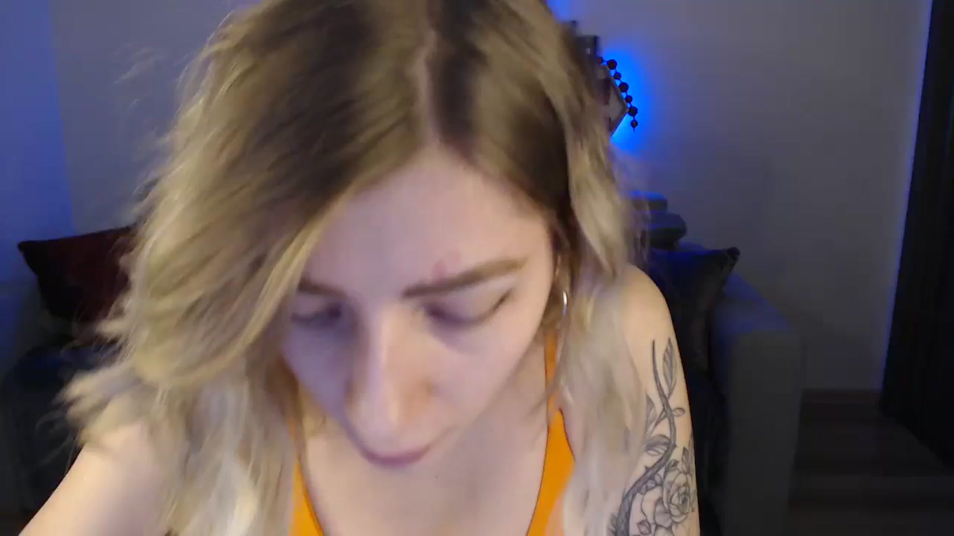 Gallery image thumbnail from NanaFox's myfreecams stream on, 01/06/2024, 11:07 image 18 of 20