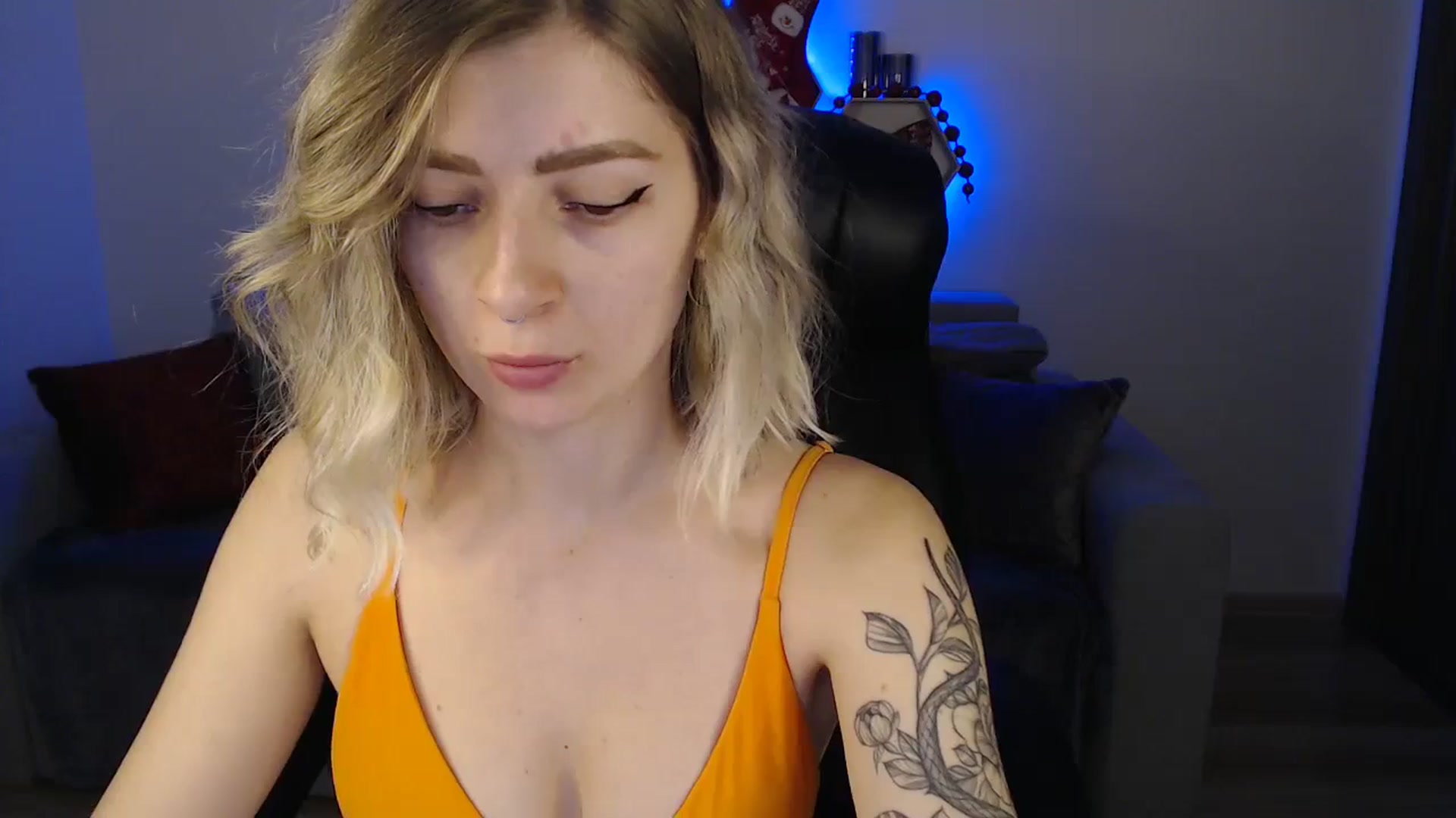 Gallery image thumbnail from NanaFox's myfreecams stream on, 01/06/2024, 11:07 image 19 of 20