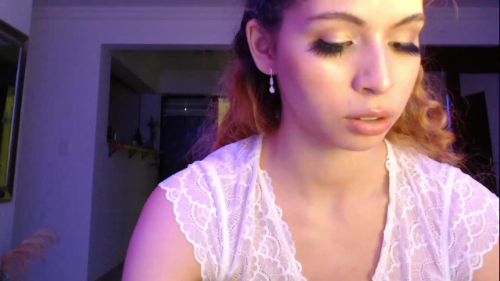 Gallery image thumbnail from Nana_Belle's myfreecams stream on, 11/16/2022, 08:15 image 11 of 20