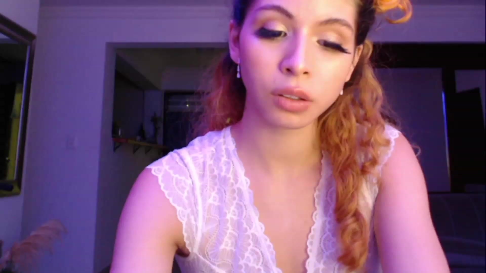 Gallery image thumbnail from Nana_Belle's myfreecams stream on, 11/16/2022, 08:15 image 7 of 20