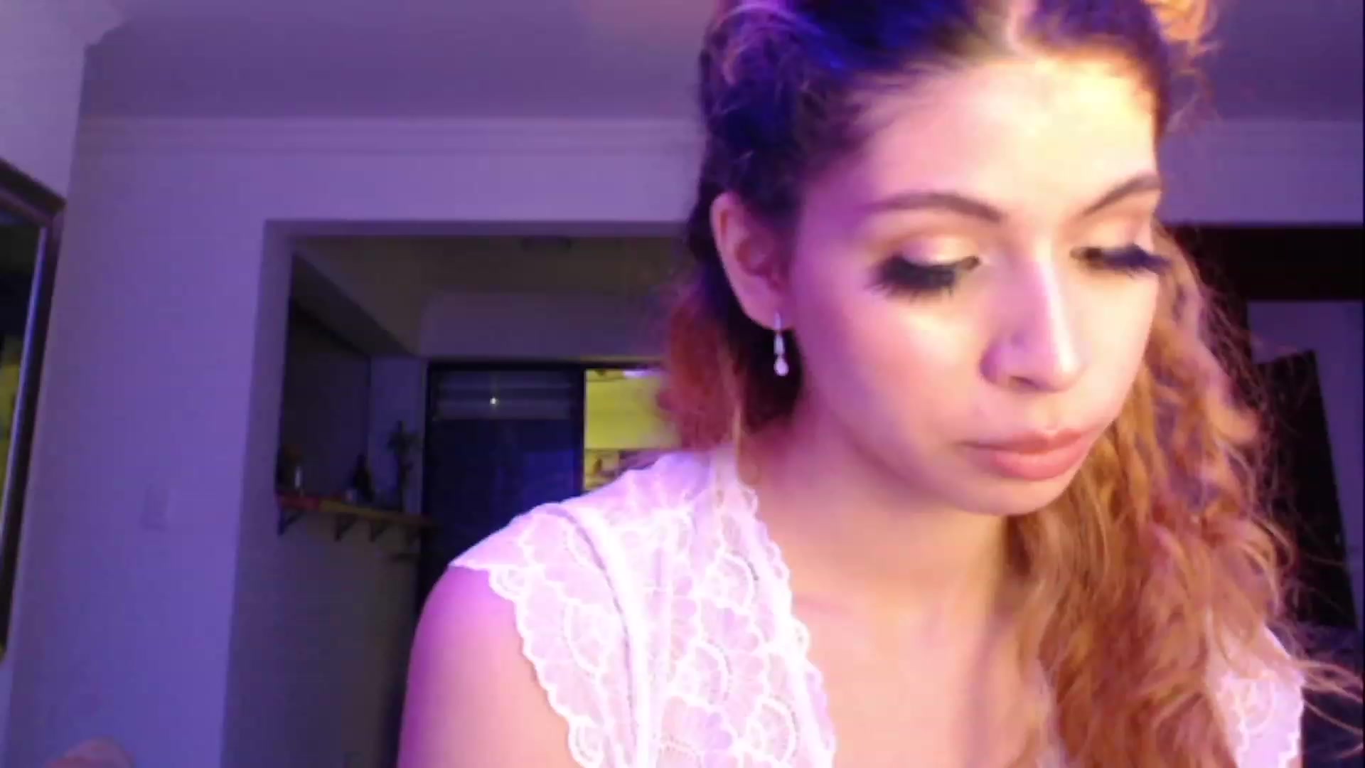 Gallery image thumbnail from Nana_Belle's myfreecams stream on, 11/16/2022, 08:15 image 6 of 20