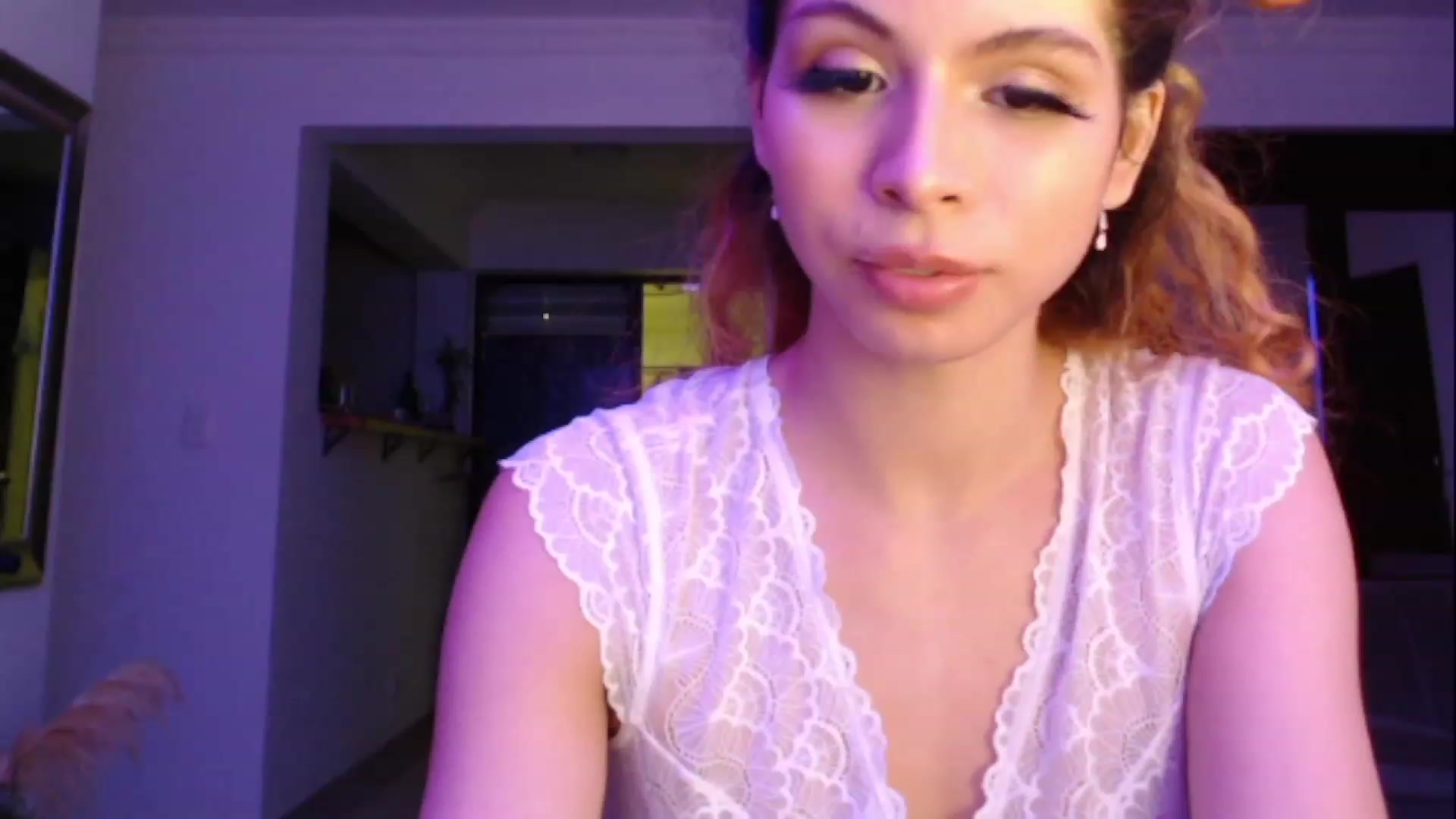 Gallery image thumbnail from Nana_Belle's myfreecams stream on, 11/16/2022, 08:15 image 8 of 20