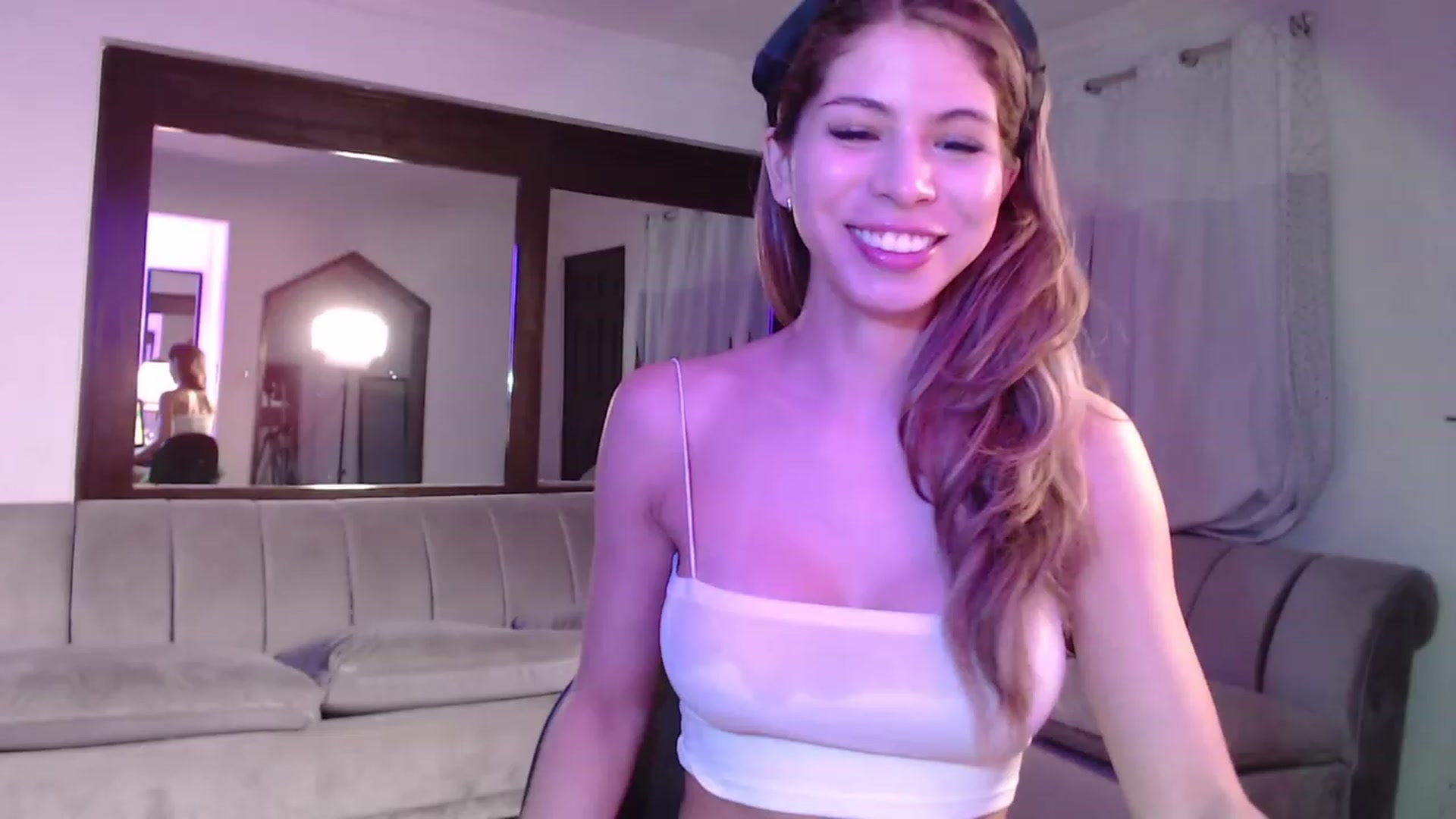 Gallery image thumbnail from Nana_Belle's myfreecams stream on, 02/12/2023, 04:15 image 7 of 20