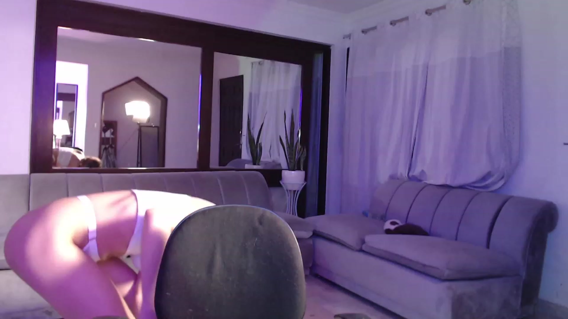 Gallery image thumbnail from Nana_Belle's myfreecams stream on, 02/12/2023, 04:15 image 3 of 20
