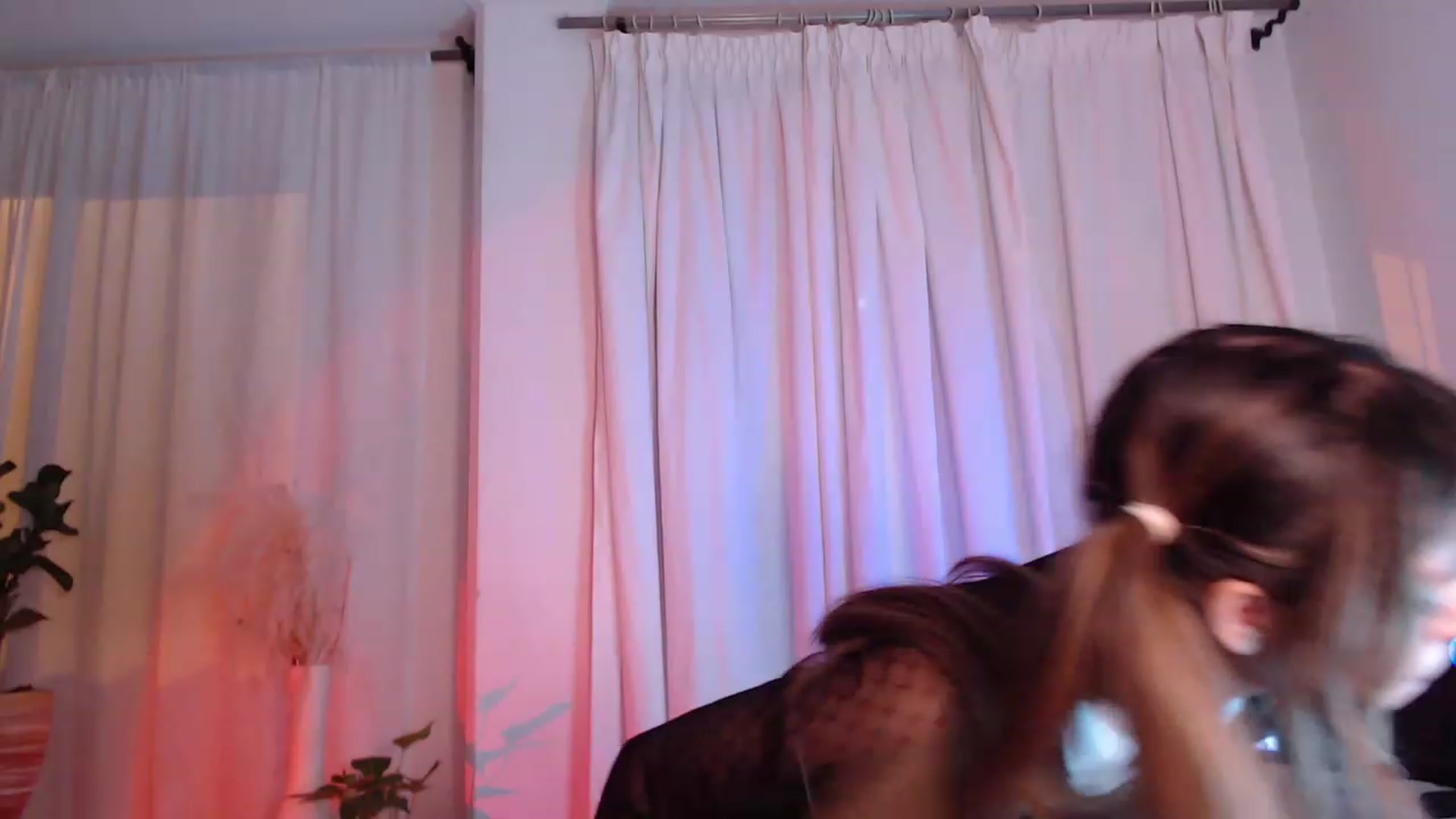 Gallery image thumbnail from Nana_Belle's myfreecams stream on, 06/25/2023, 06:55 image 17 of 20