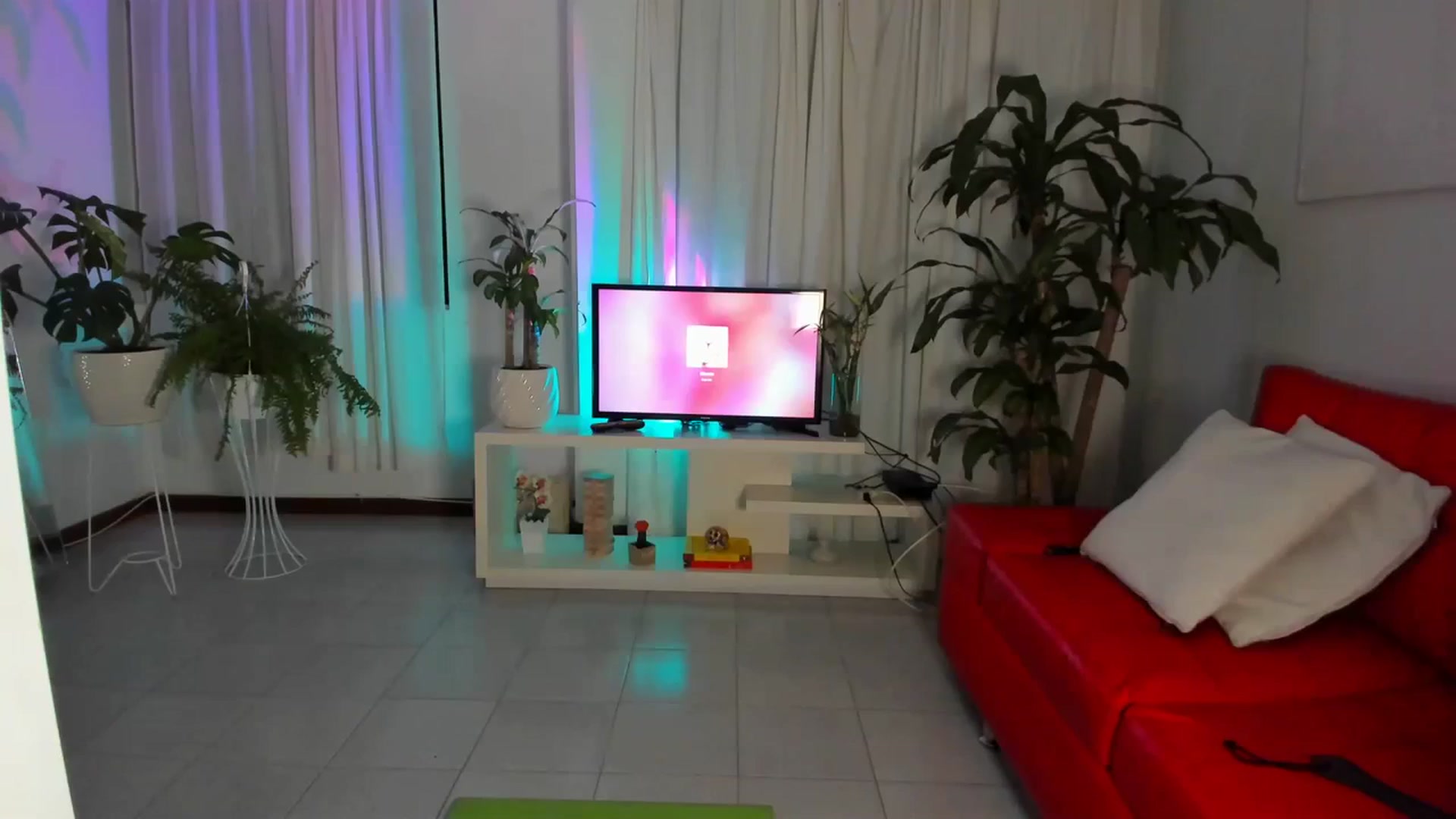 Gallery image thumbnail from Nana_Belle's myfreecams stream on, 10/12/2023, 06:57 image 1 of 20