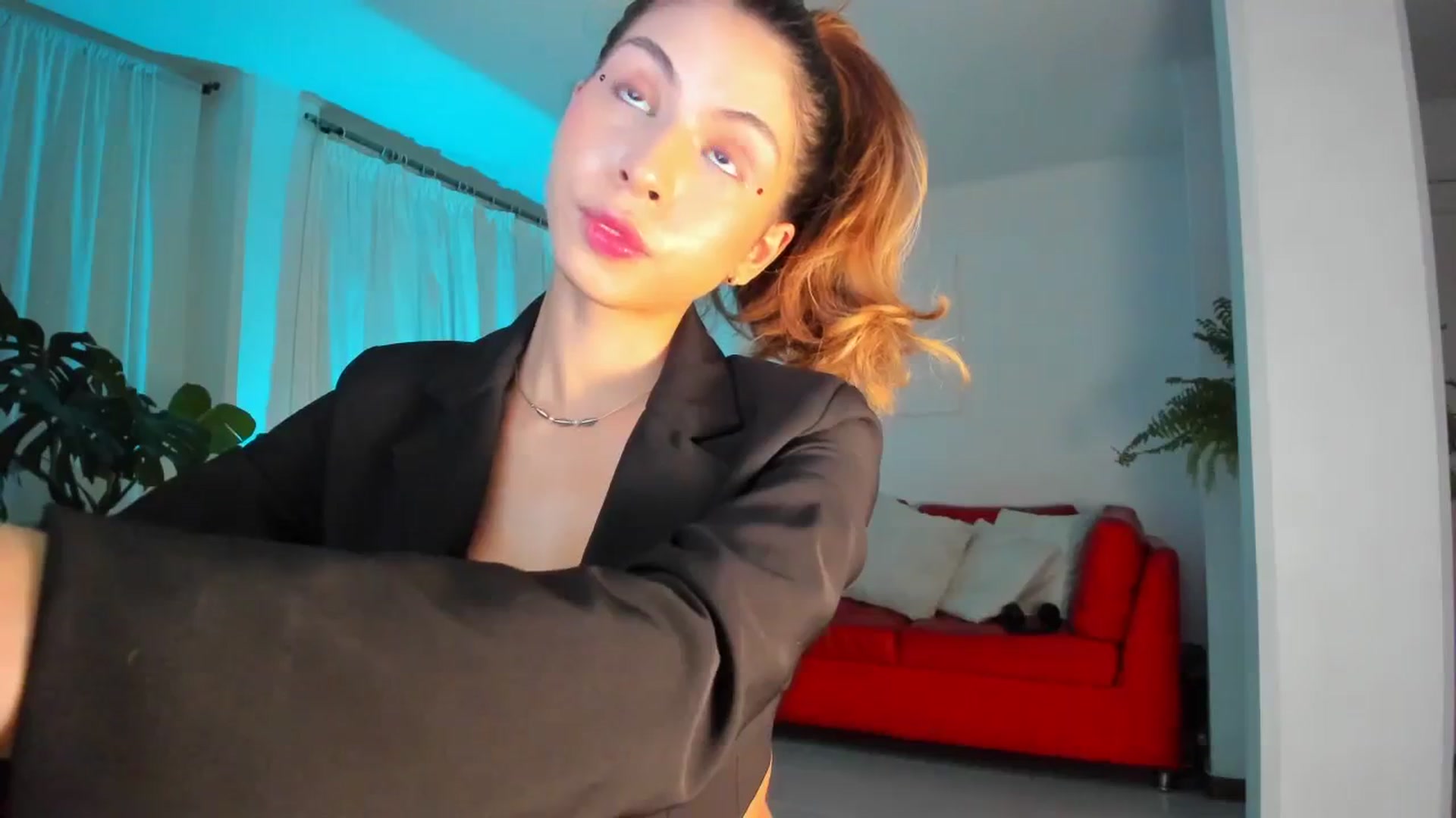 Gallery image thumbnail from Nana_Belle's myfreecams stream on, 12/14/2023, 04:03 image 8 of 20