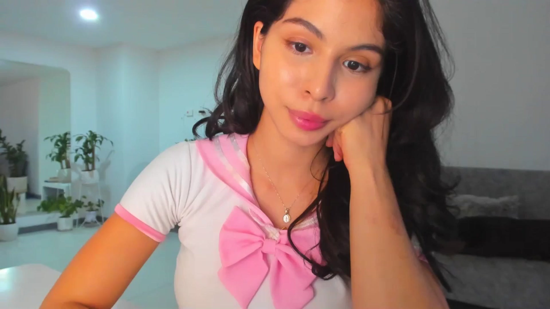 Gallery image thumbnail from Nana_Belle's myfreecams stream on, 05/03/2024, 23:20 image 17 of 20