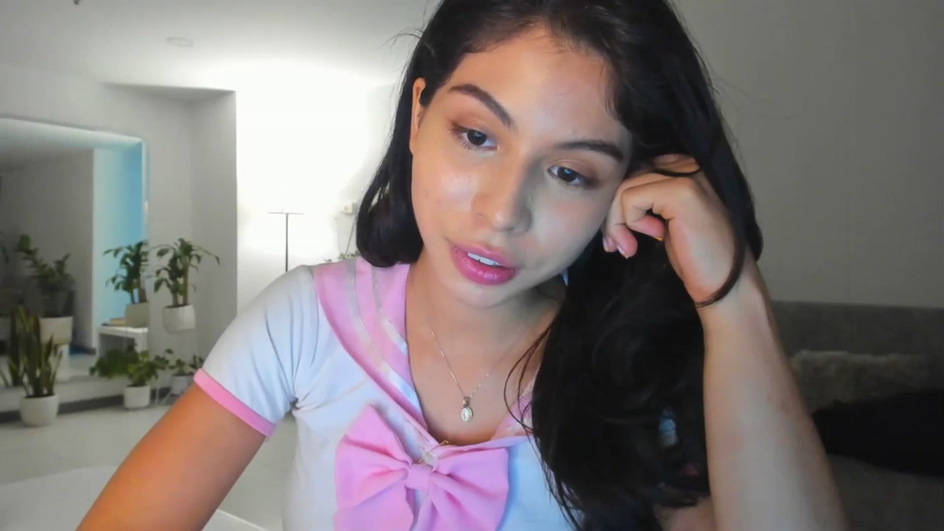 Gallery image thumbnail from Nana_Belle's myfreecams stream on, 05/04/2024, 24:41 image 11 of 20