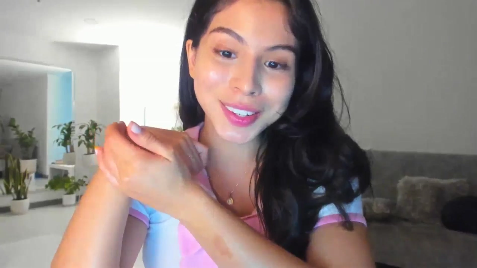 Gallery image thumbnail from Nana_Belle's myfreecams stream on, 05/04/2024, 24:54 image 9 of 20