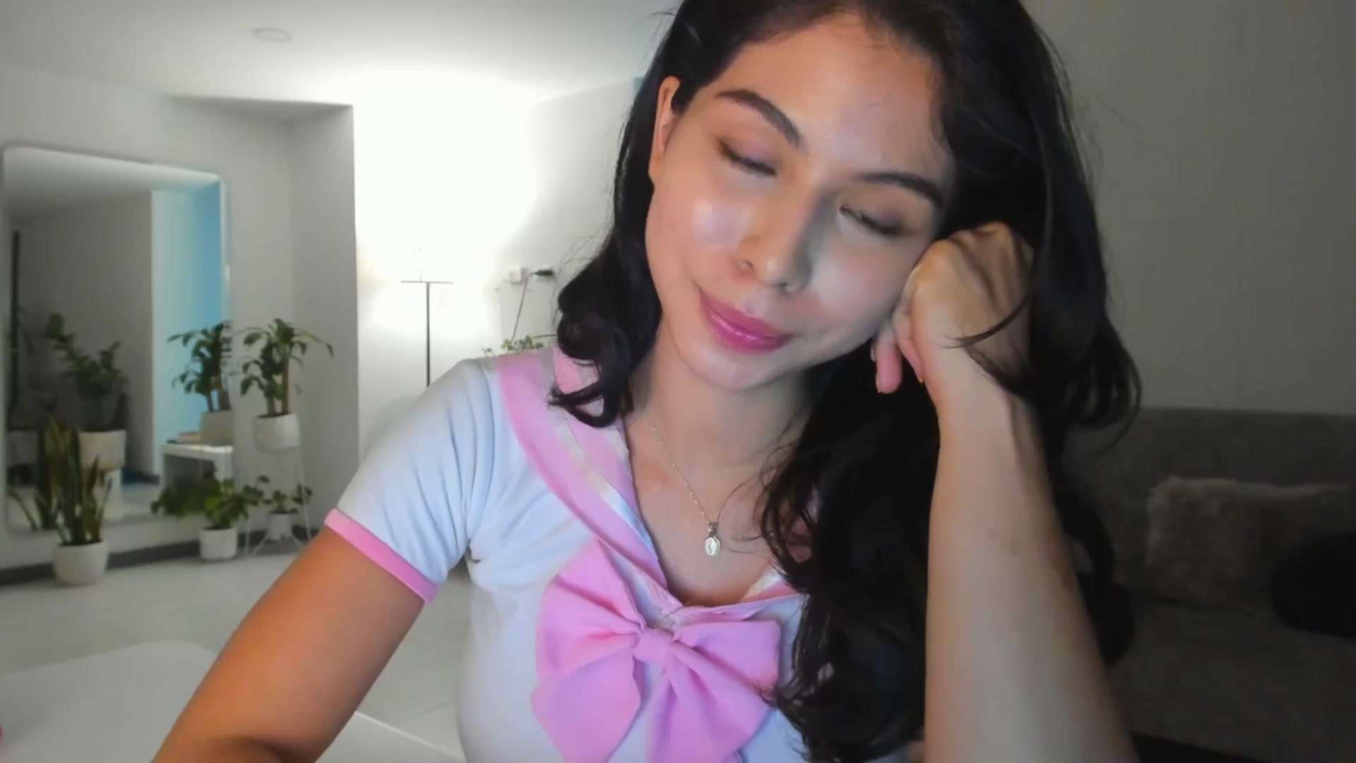 Gallery image thumbnail from Nana_Belle's myfreecams stream on, 05/04/2024, 24:54 image 4 of 20