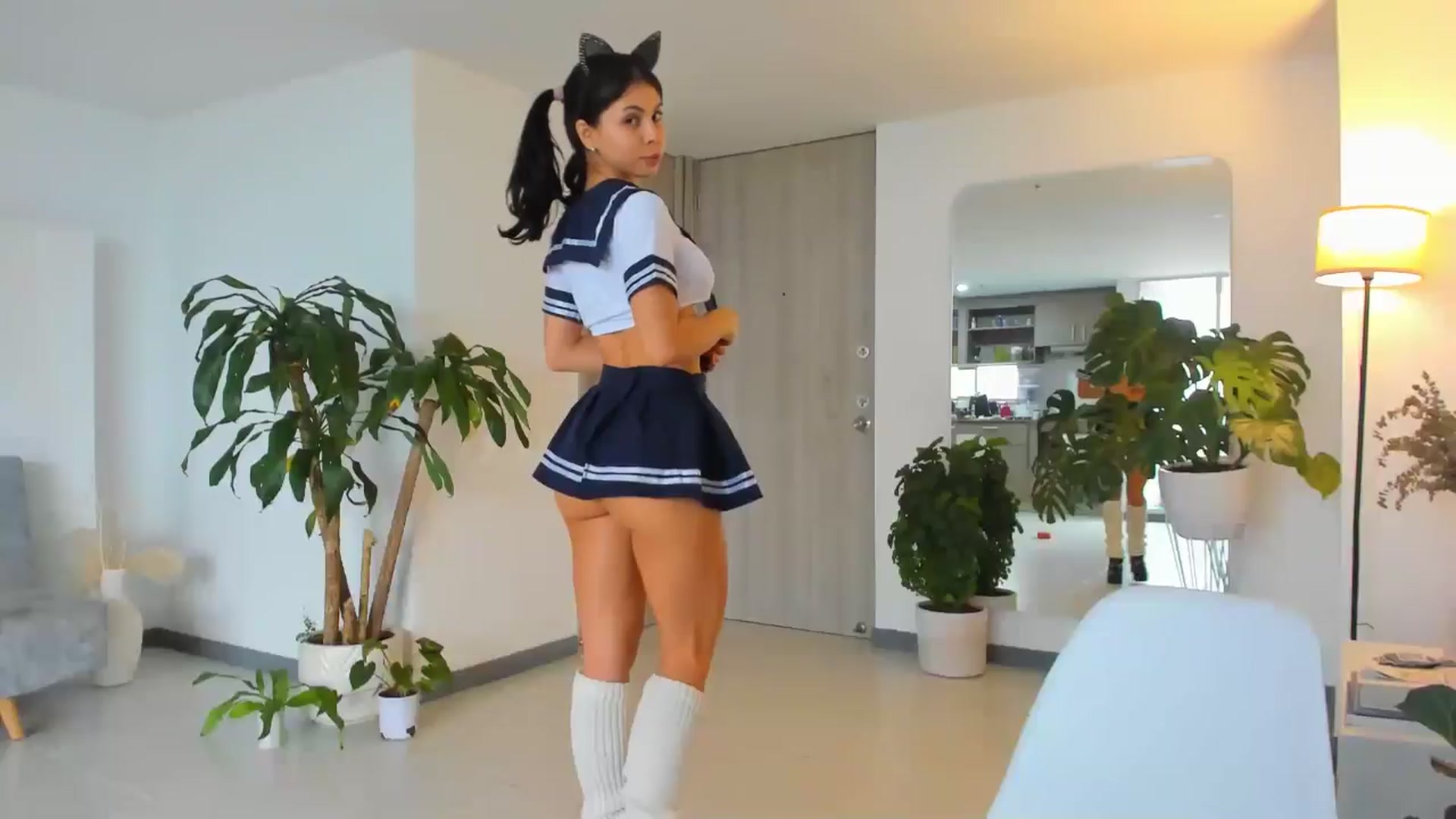 Gallery image thumbnail from Nana_Belle's myfreecams stream on, 06/19/2024, 21:23 image 17 of 20