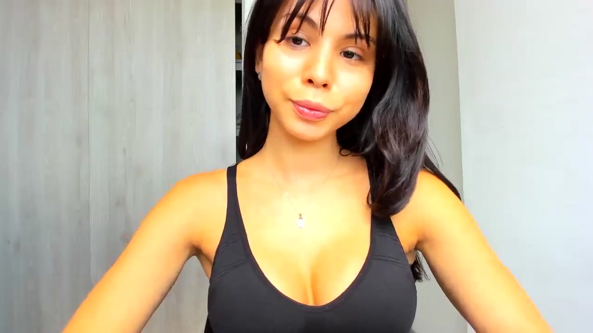 Gallery image thumbnail from Nana_Belle's myfreecams stream on, 07/14/2024, 17:28 image 3 of 20