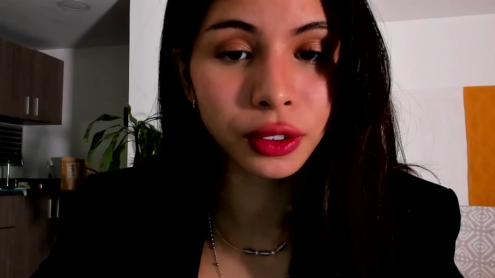 Gallery image thumbnail from Nana_Belle's myfreecams stream on, 10/23/2024, 02:20 image 10 of 20