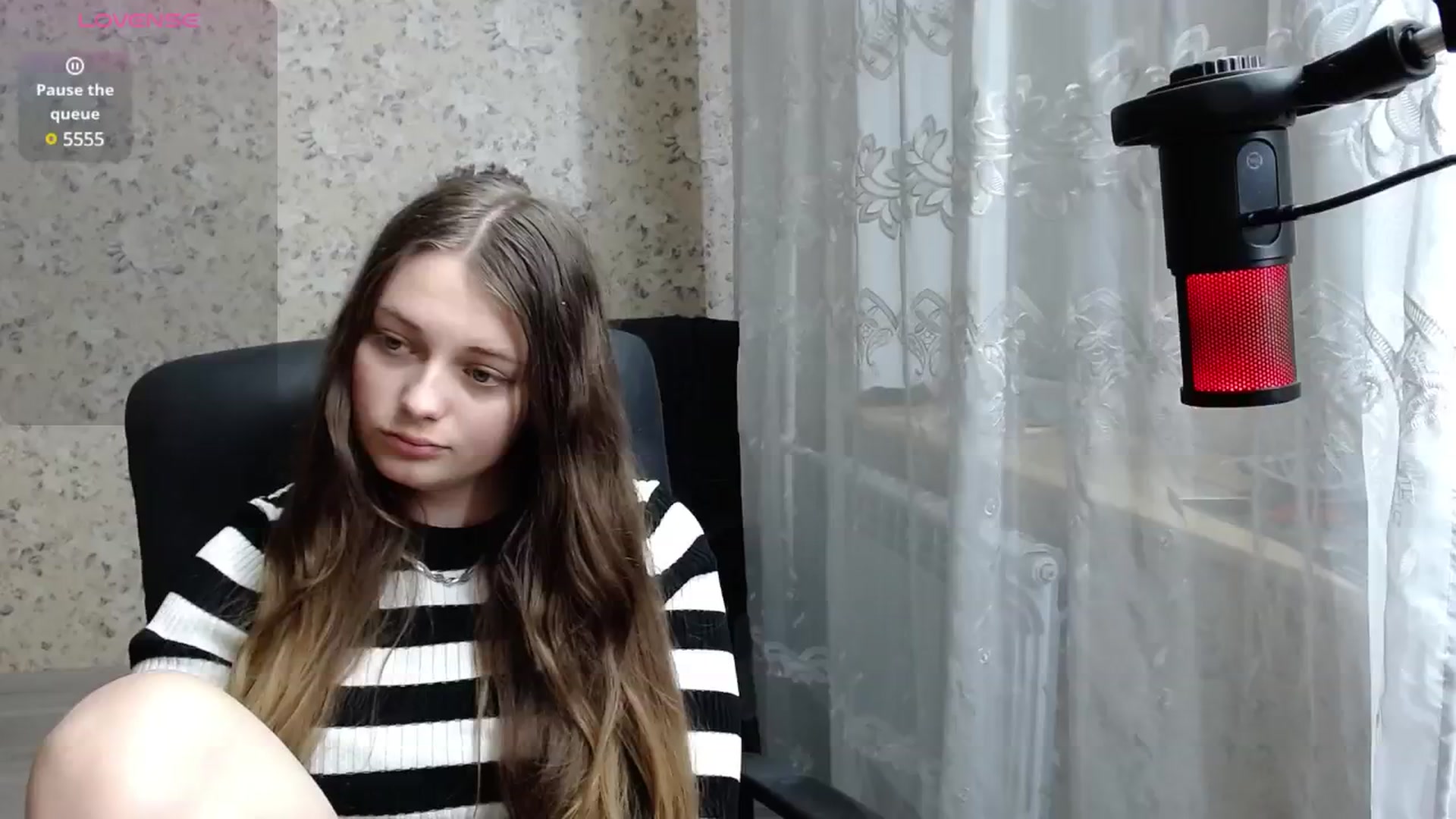 Gallery image thumbnail from Nana_Hot's myfreecams stream on, 11/24/2024, 17:33 image 4 of 20