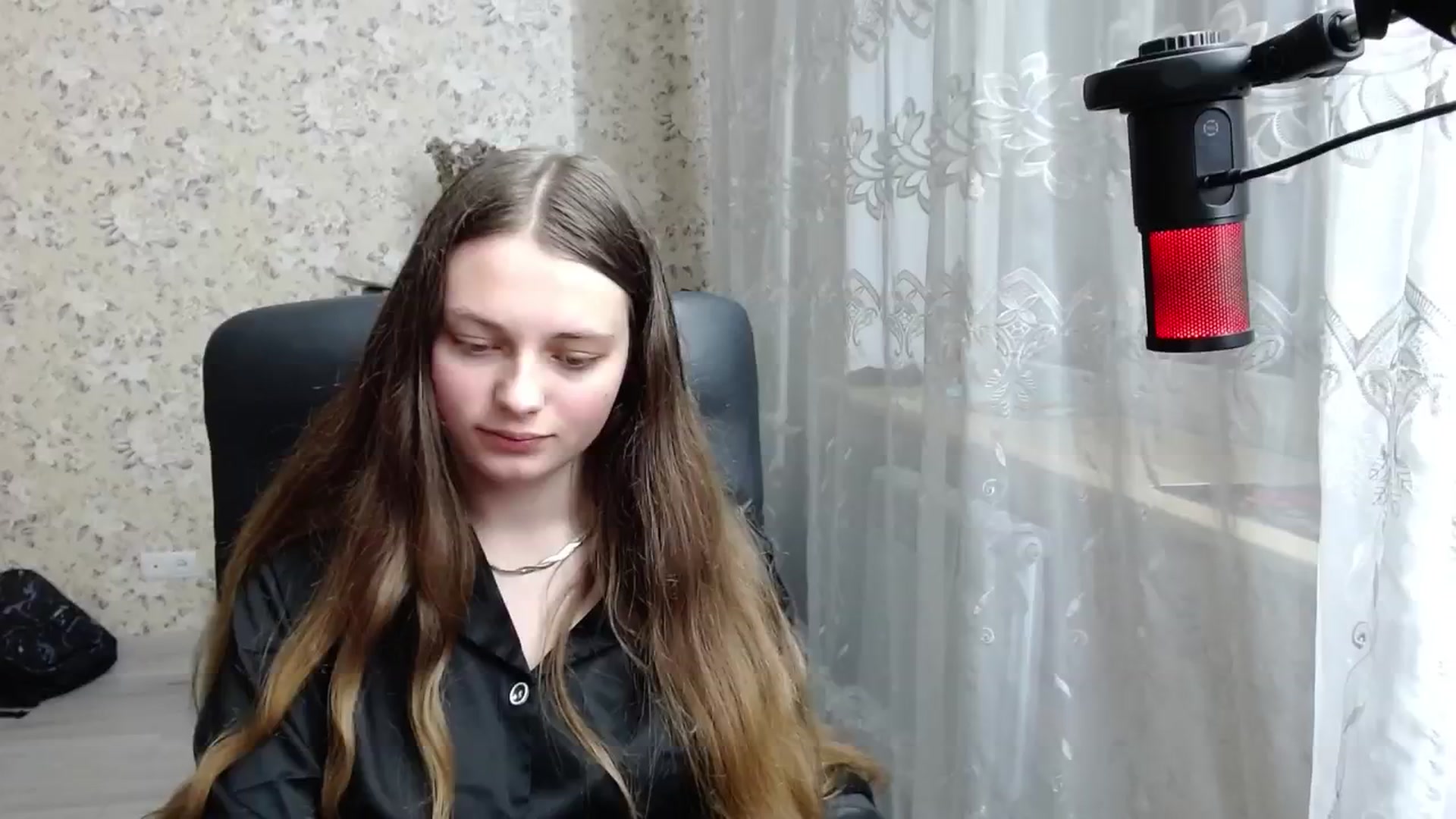 Gallery image thumbnail from Nana_Hot's myfreecams stream on, 12/07/2024, 20:03 image 6 of 20