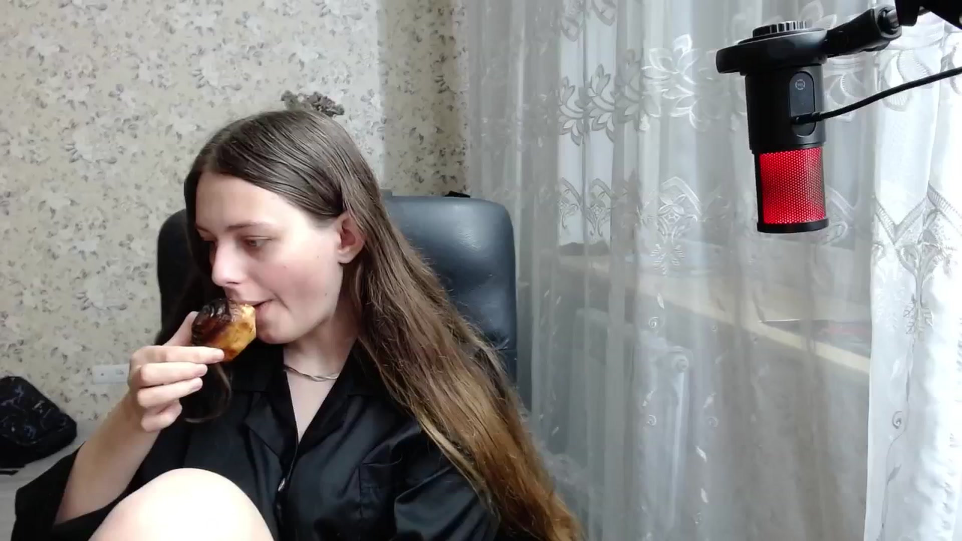 Gallery image thumbnail from Nana_Hot's myfreecams stream on, 12/07/2024, 20:03 image 16 of 20