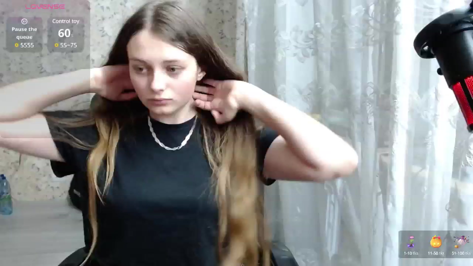 Gallery image thumbnail from Nana_Hot's myfreecams stream on, 01/08/2025, 17:49 image 6 of 20