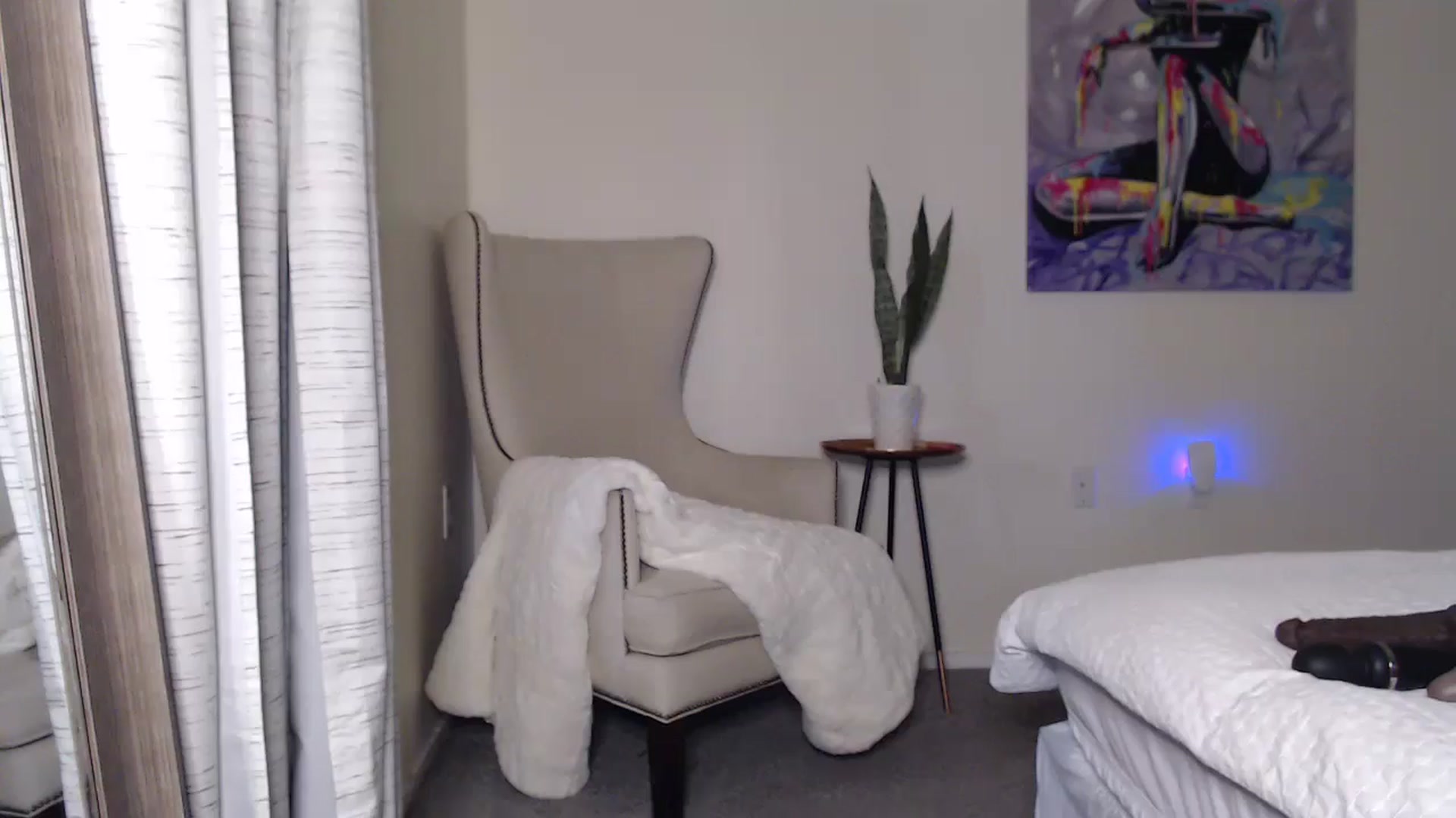 Gallery image thumbnail from NancyFlux1's myfreecams stream on, 11/19/2024, 18:09 image 16 of 20