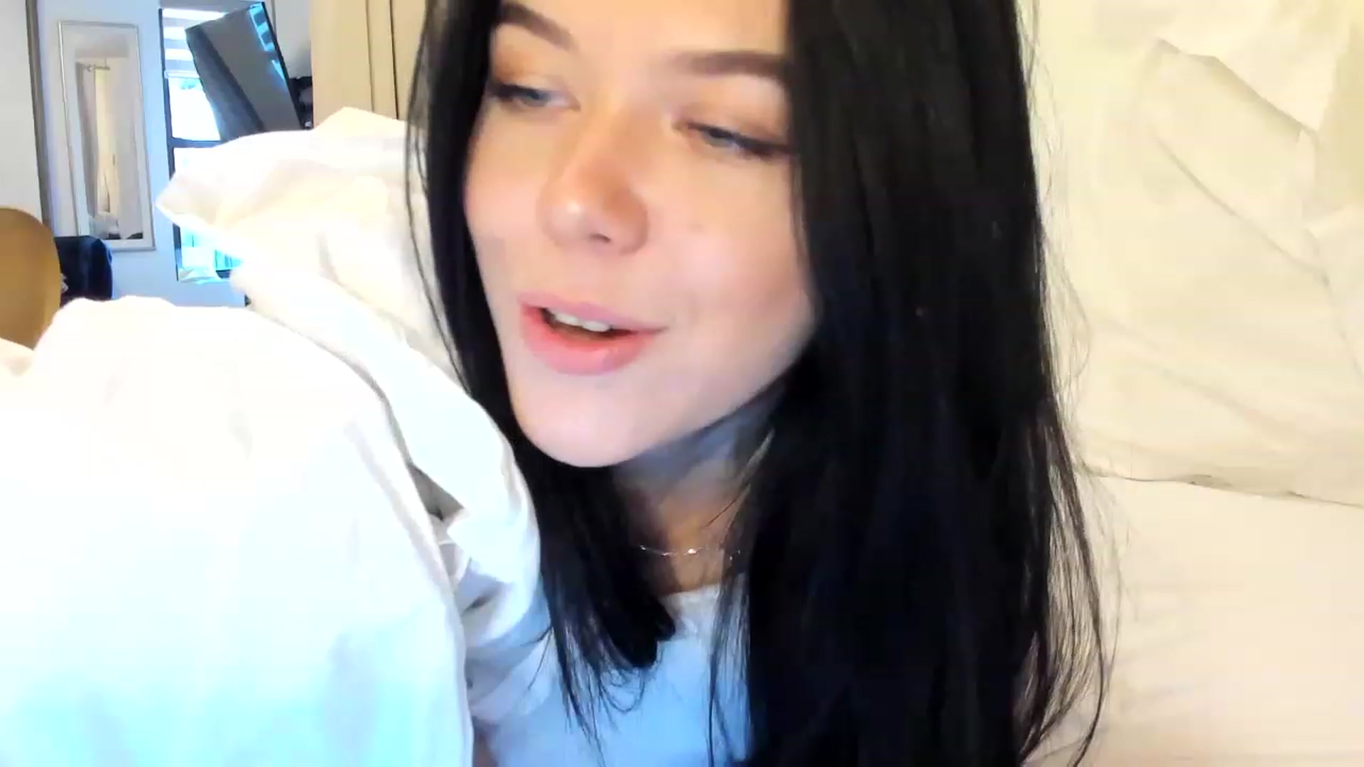 Gallery image thumbnail from Nancy_Morris's myfreecams stream on, 01/09/2023, 20:06 image 17 of 20