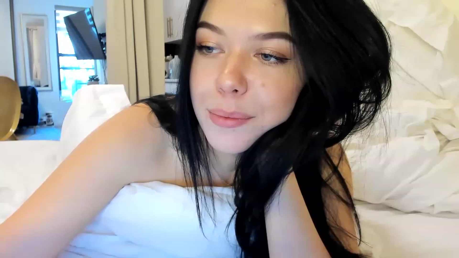 Gallery image thumbnail from Nancy_Morris's myfreecams stream on, 01/09/2023, 20:06 image 2 of 20