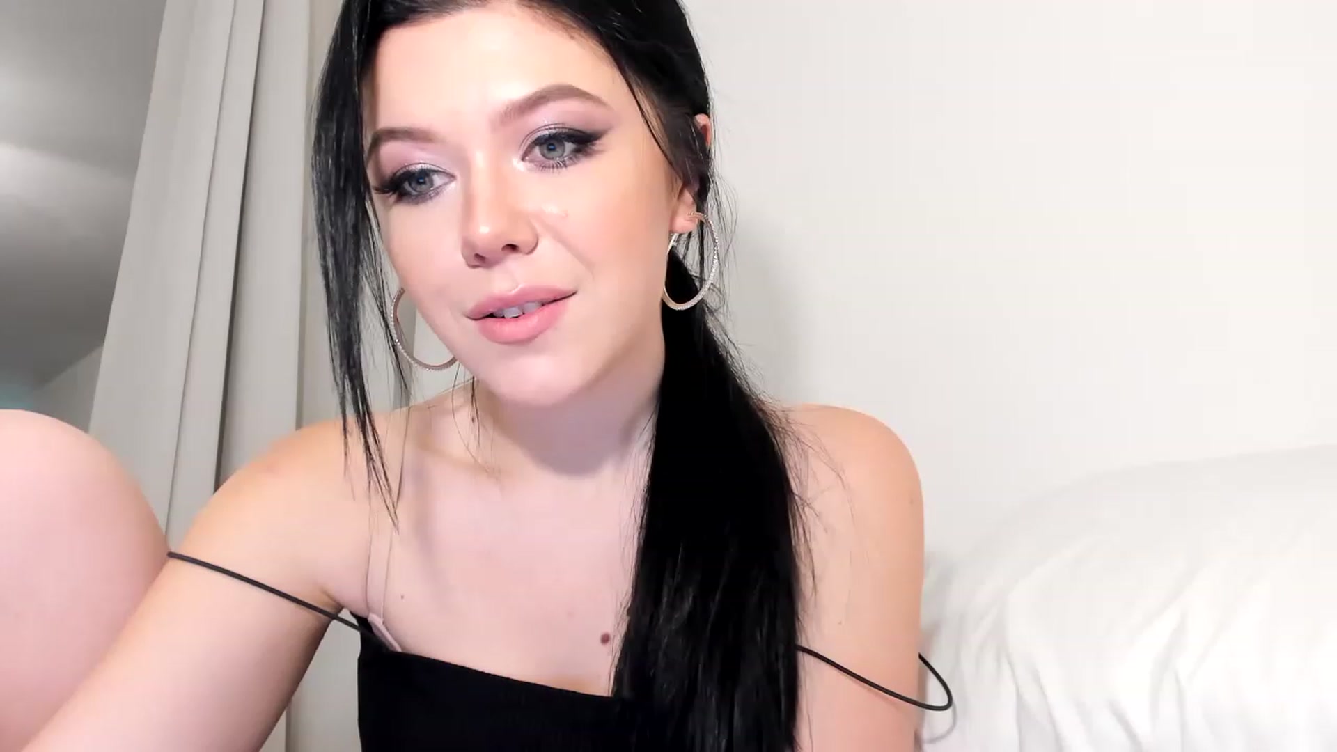 Gallery image thumbnail from Nancy_Morris's myfreecams stream on, 01/23/2023, 24:43 image 4 of 20