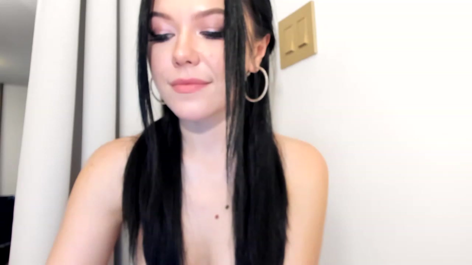 Gallery image thumbnail from Nancy_Morris's myfreecams stream on, 01/23/2023, 02:03 image 15 of 20