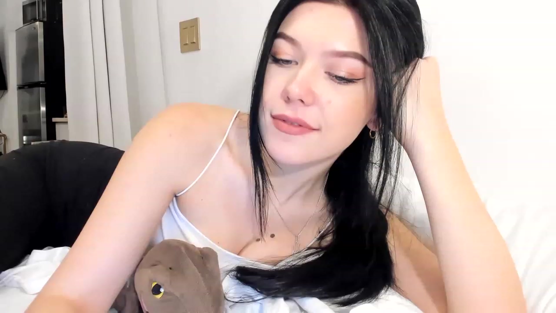 Gallery image thumbnail from Nancy_Morris's myfreecams stream on, 01/26/2023, 23:42 image 2 of 20