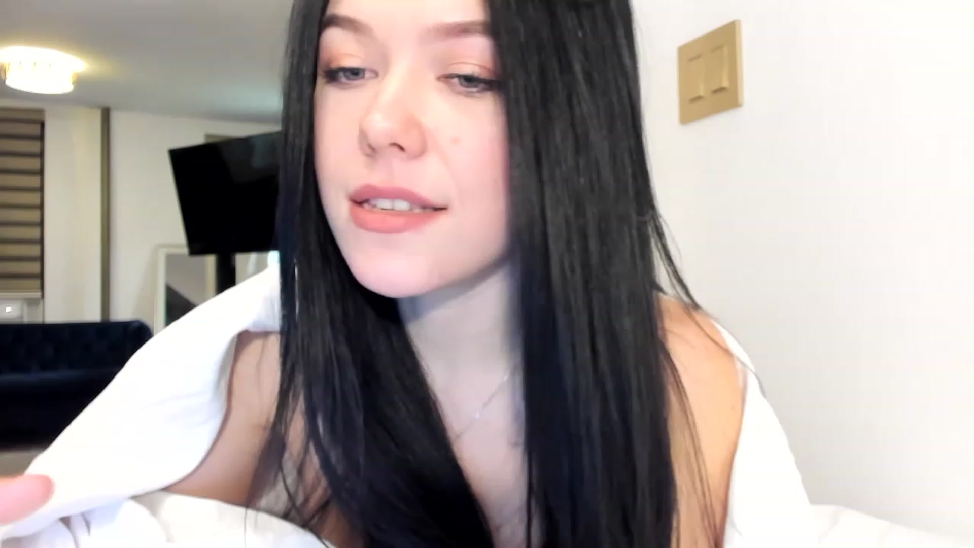 Gallery image thumbnail from Nancy_Morris's myfreecams stream on, 01/27/2023, 24:22 image 16 of 20