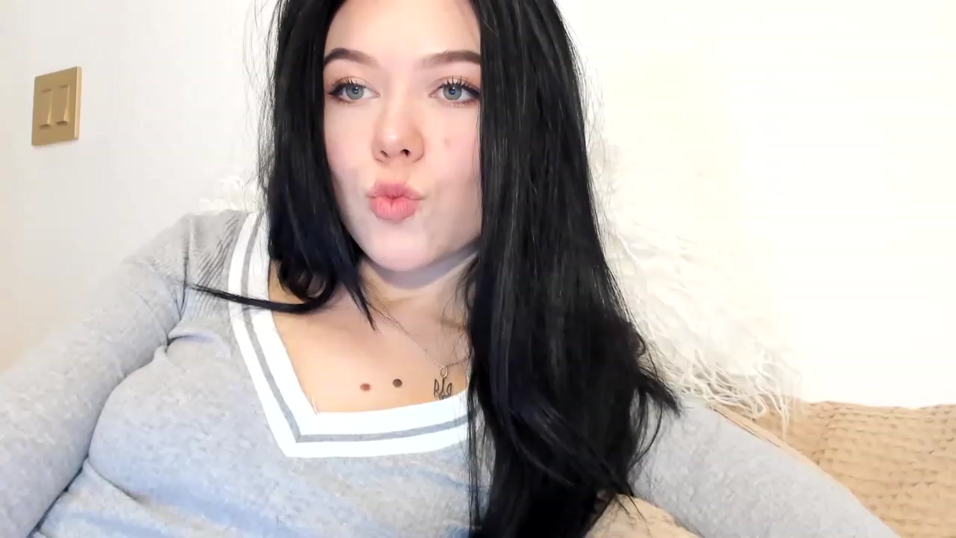 Gallery image thumbnail from Nancy_Morris's myfreecams stream on, 01/27/2023, 22:31 image 15 of 20