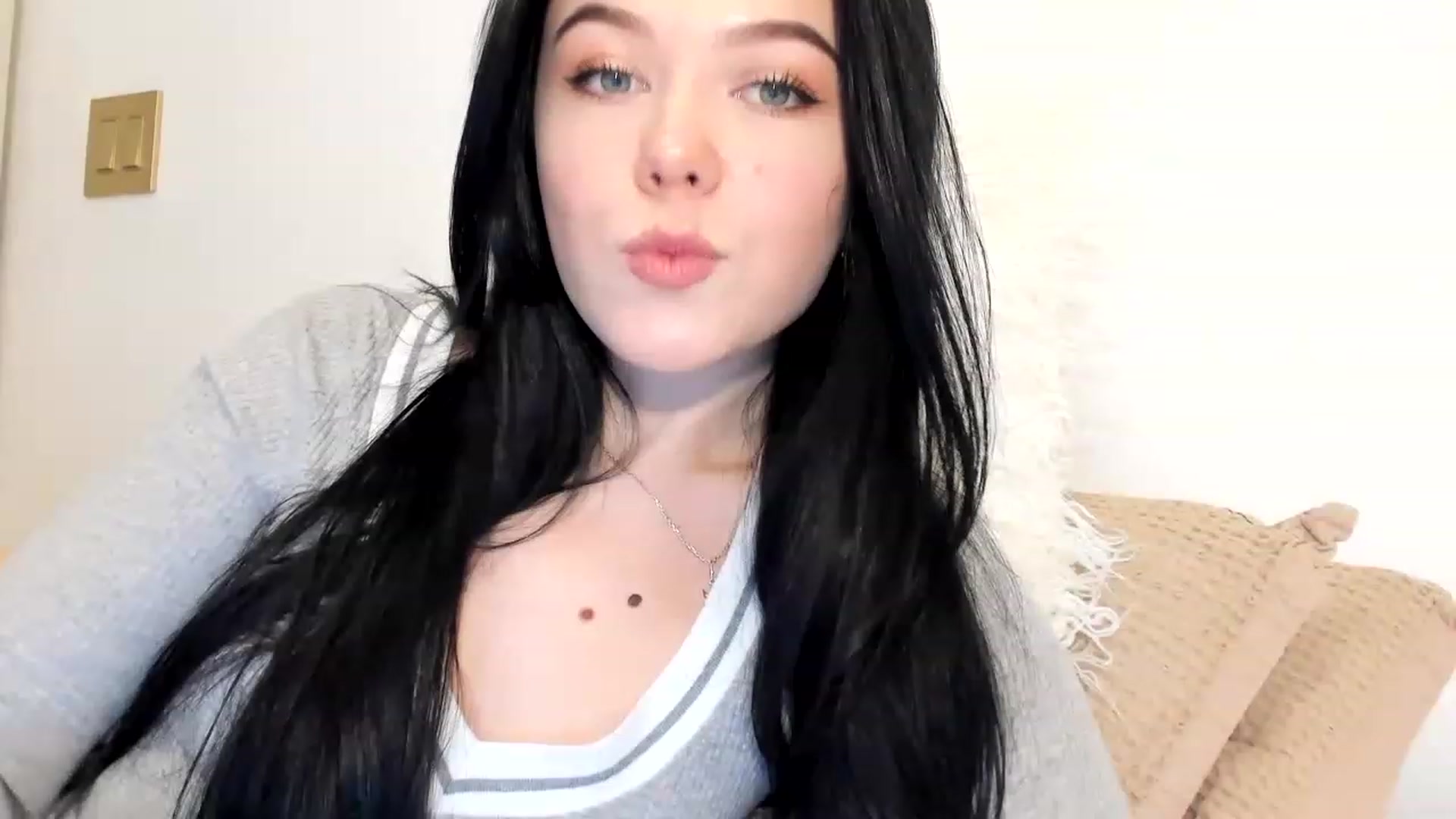 Gallery image thumbnail from Nancy_Morris's myfreecams stream on, 01/27/2023, 22:31 image 12 of 20